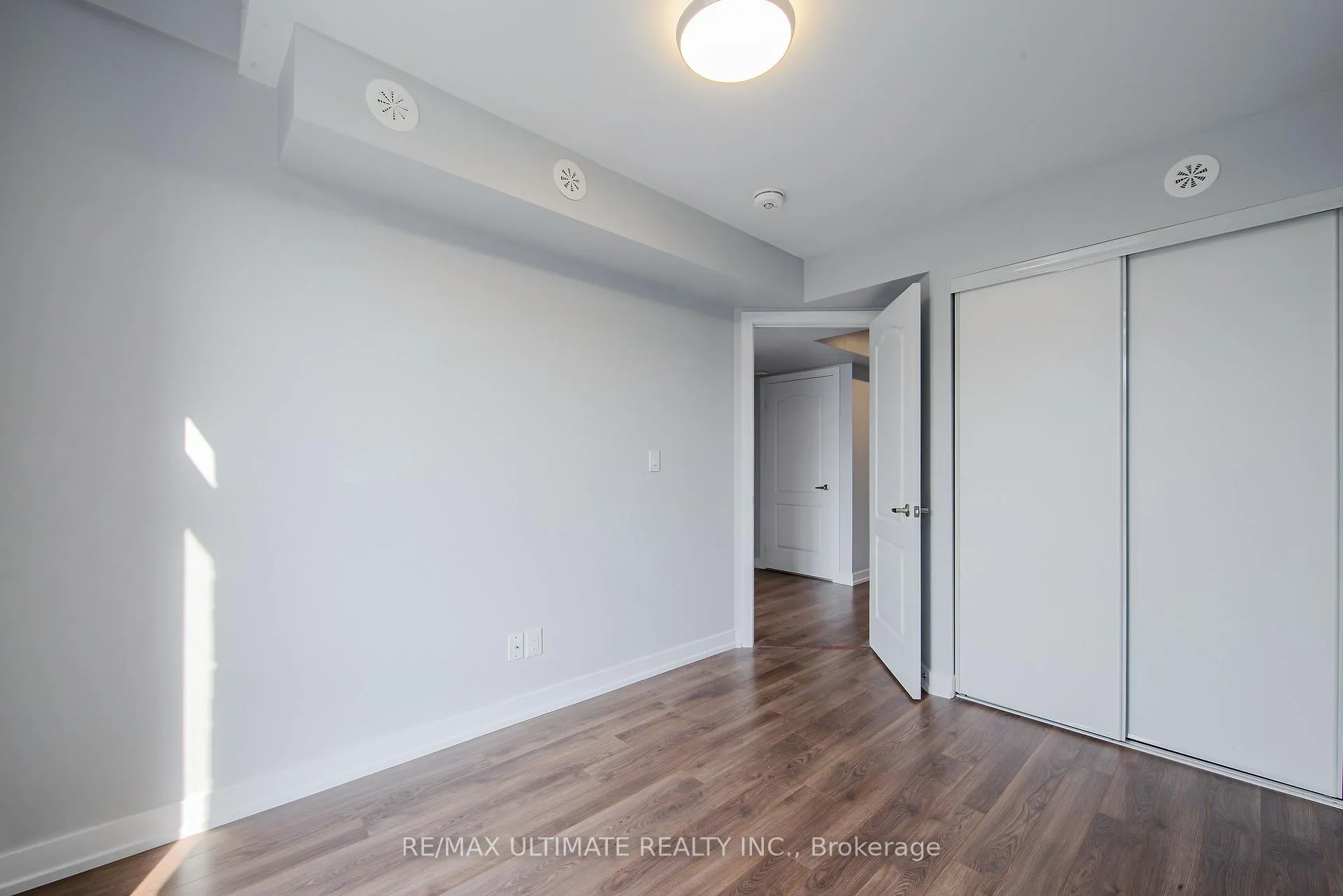 Photo 17 of Unit 512, 30 Dunsheath Way, Markham, Cornell — HOMEH