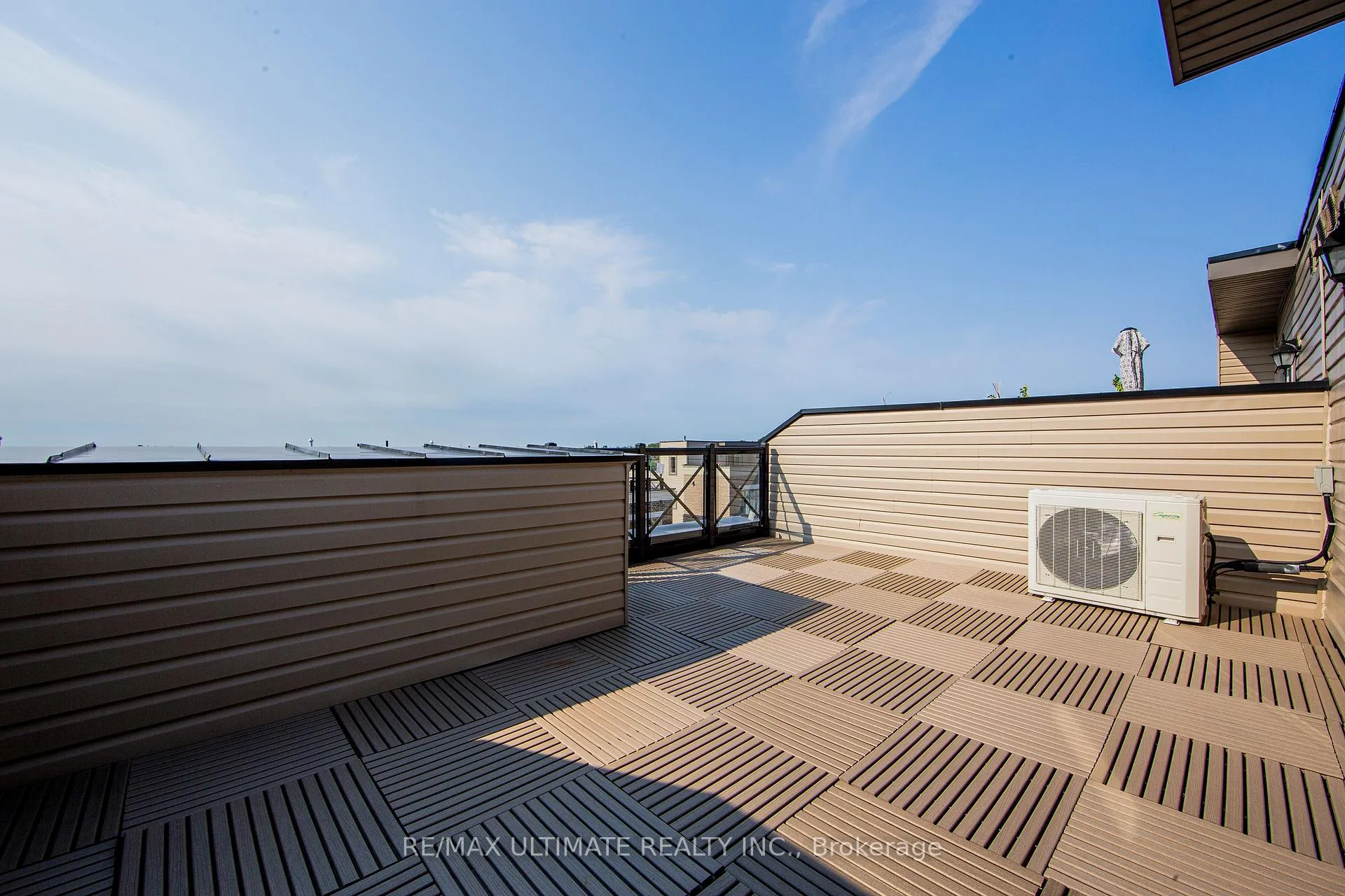 Photo 22 of Unit 512, 30 Dunsheath Way, Markham, Cornell — HOMEH