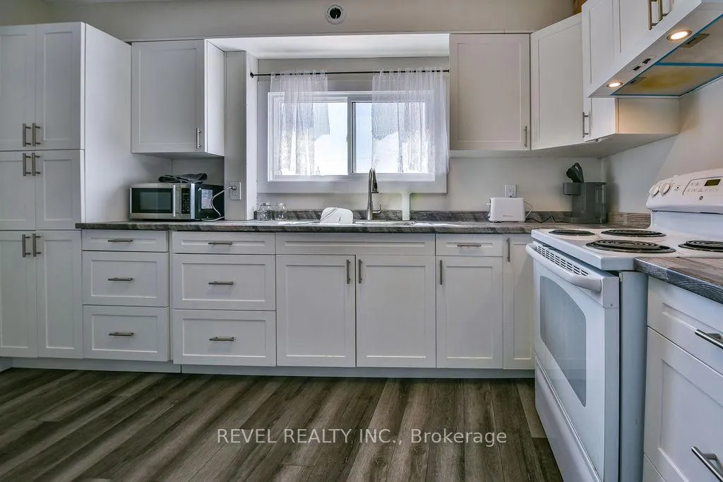 Photo 7 of 223 Cedar Street N, Timmins, TNE - Central — HOMEH