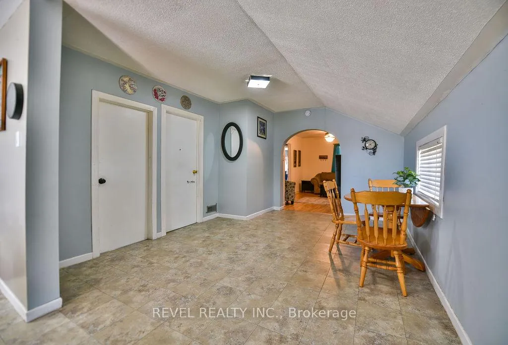 Photo 15 of 223 Cedar Street N, Timmins, TNE - Central — HOMEH
