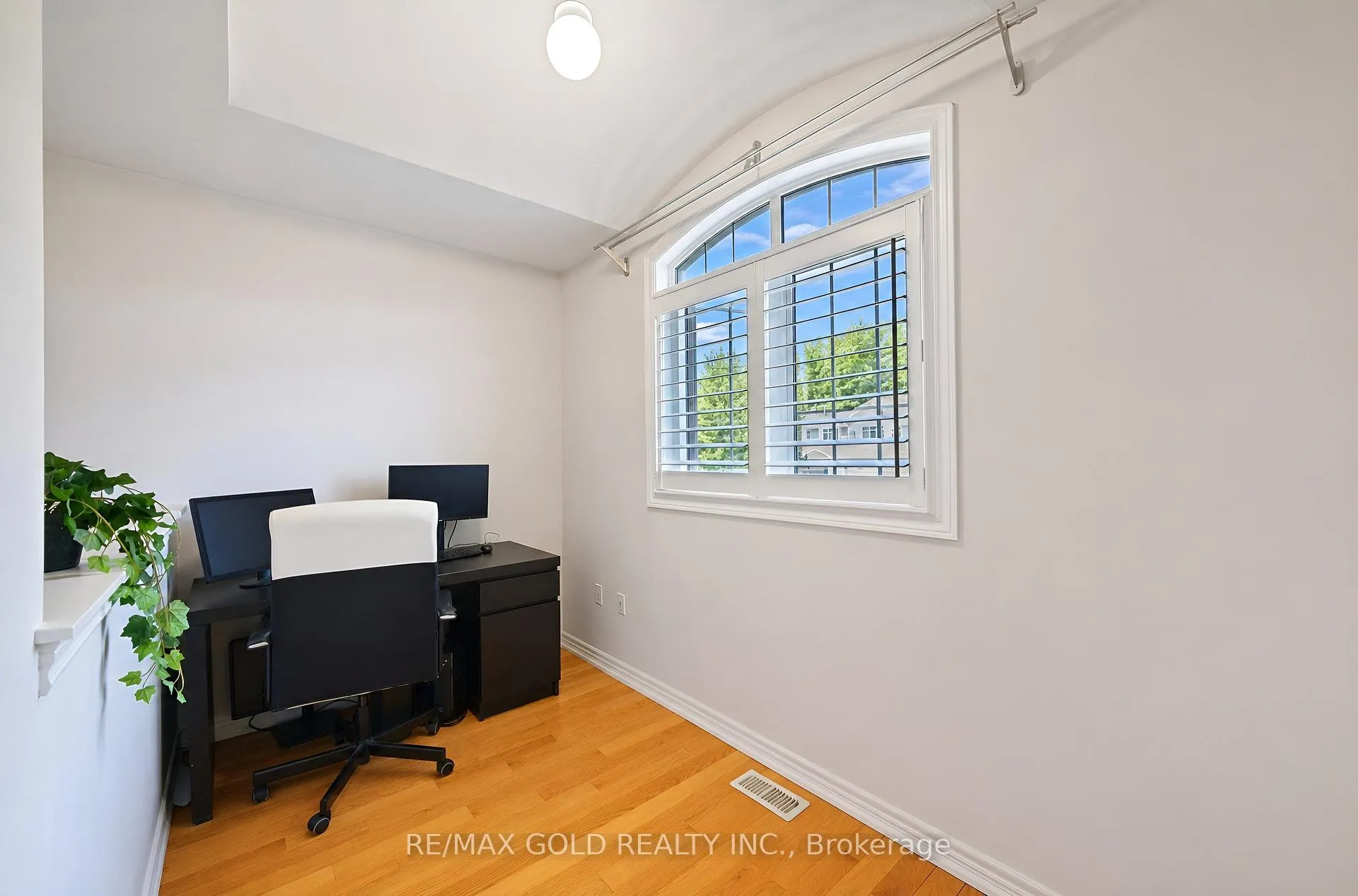 Photo 26 of 96 Olivia Marie Road, Brampton, Bram West — HOMEH