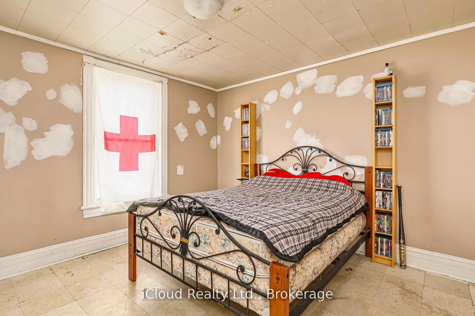 Photo 9 of 1085 3rd A Avenue E, Owen Sound — HOMEH