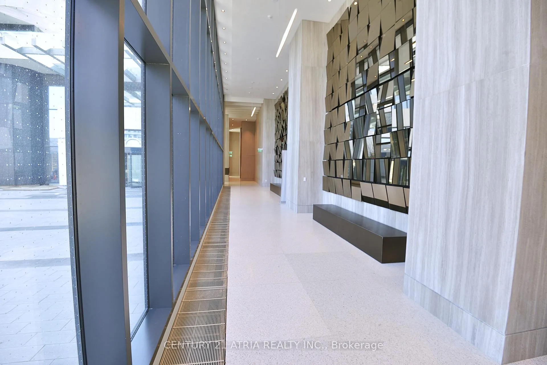 Photo 4 of Unit 3807, 225 Commerce Street, Vaughan, Vaughan Corporate Centre — HOMEH
