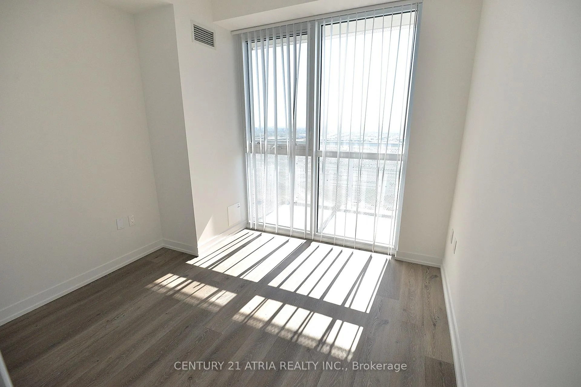 Photo 11 of Unit 3807, 225 Commerce Street, Vaughan, Vaughan Corporate Centre — HOMEH