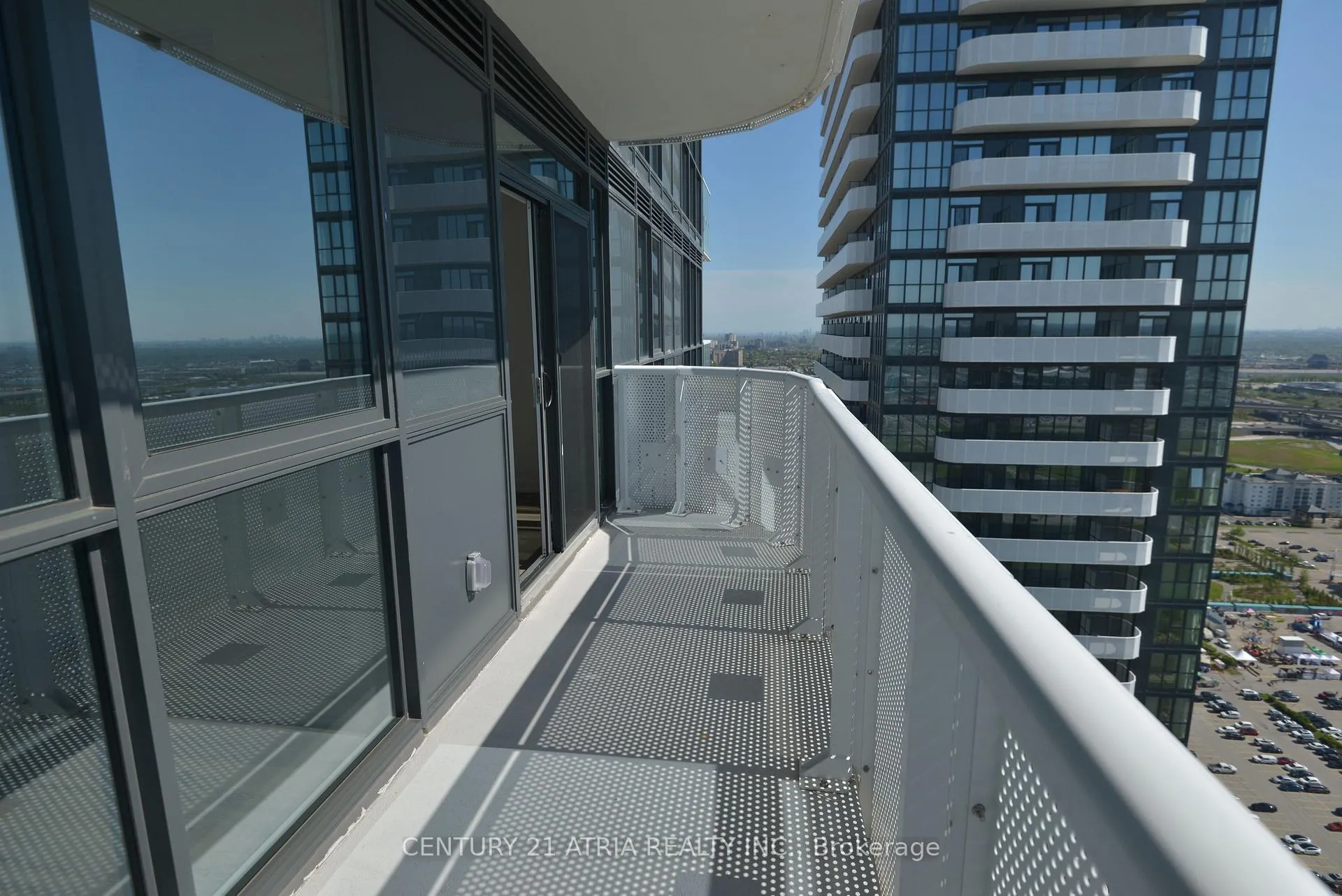 Photo 18 of Unit 3807, 225 Commerce Street, Vaughan, Vaughan Corporate Centre — HOMEH