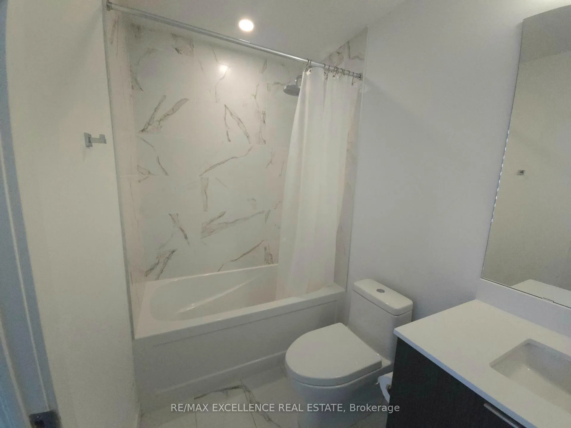 Photo 13 of Unit S617, 8 Olympic Garden Drive, North York, Newtonbrook East — HOMEH