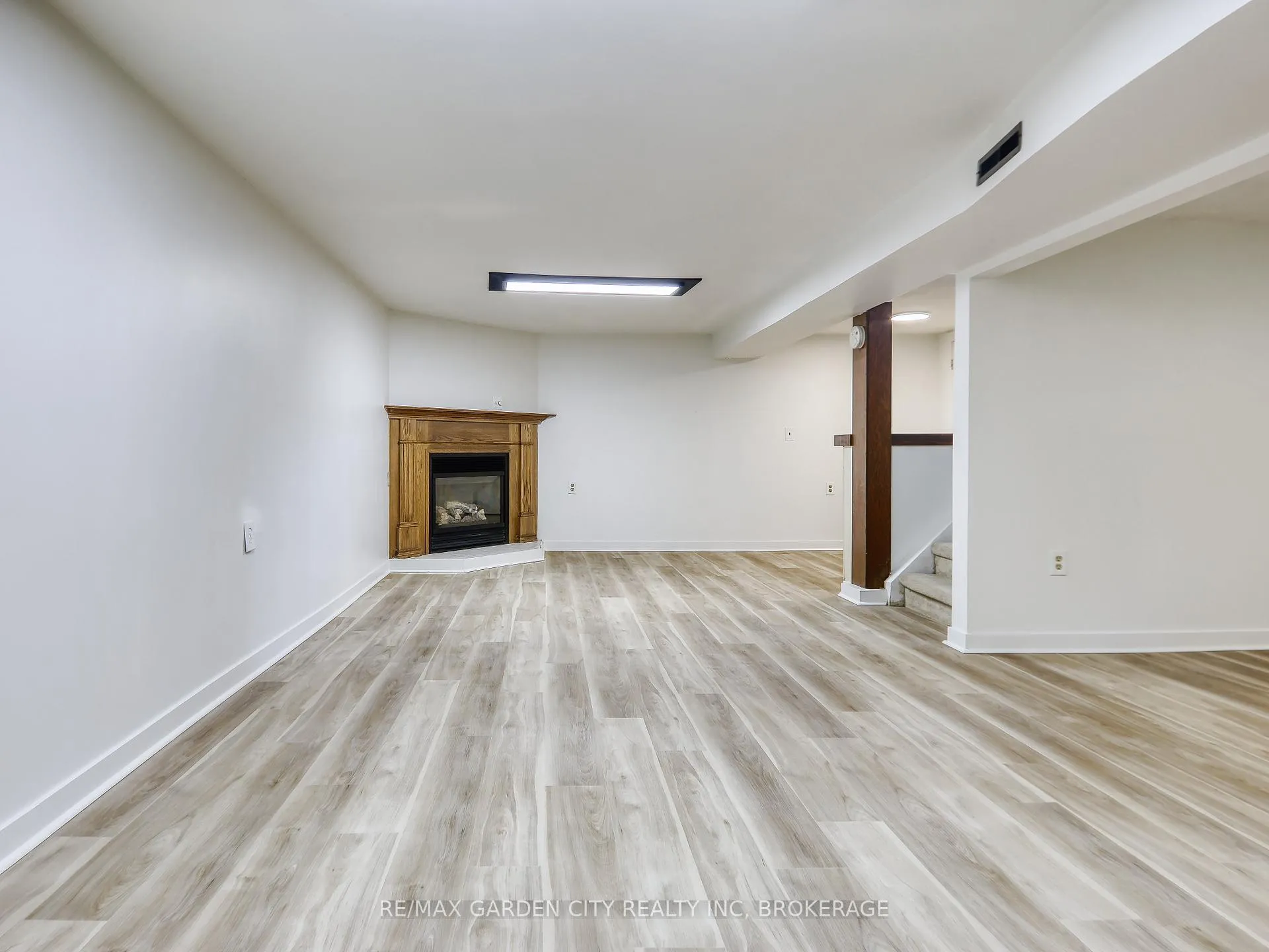 Photo 31 of 6734 O'Neil Street, Niagara Falls, Stamford — HOMEH