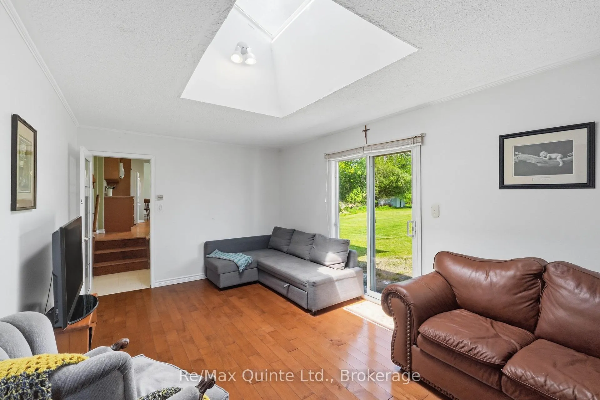 Photo 18 of 106 Baylea Drive, Quinte West, Sidney Ward — HOMEH