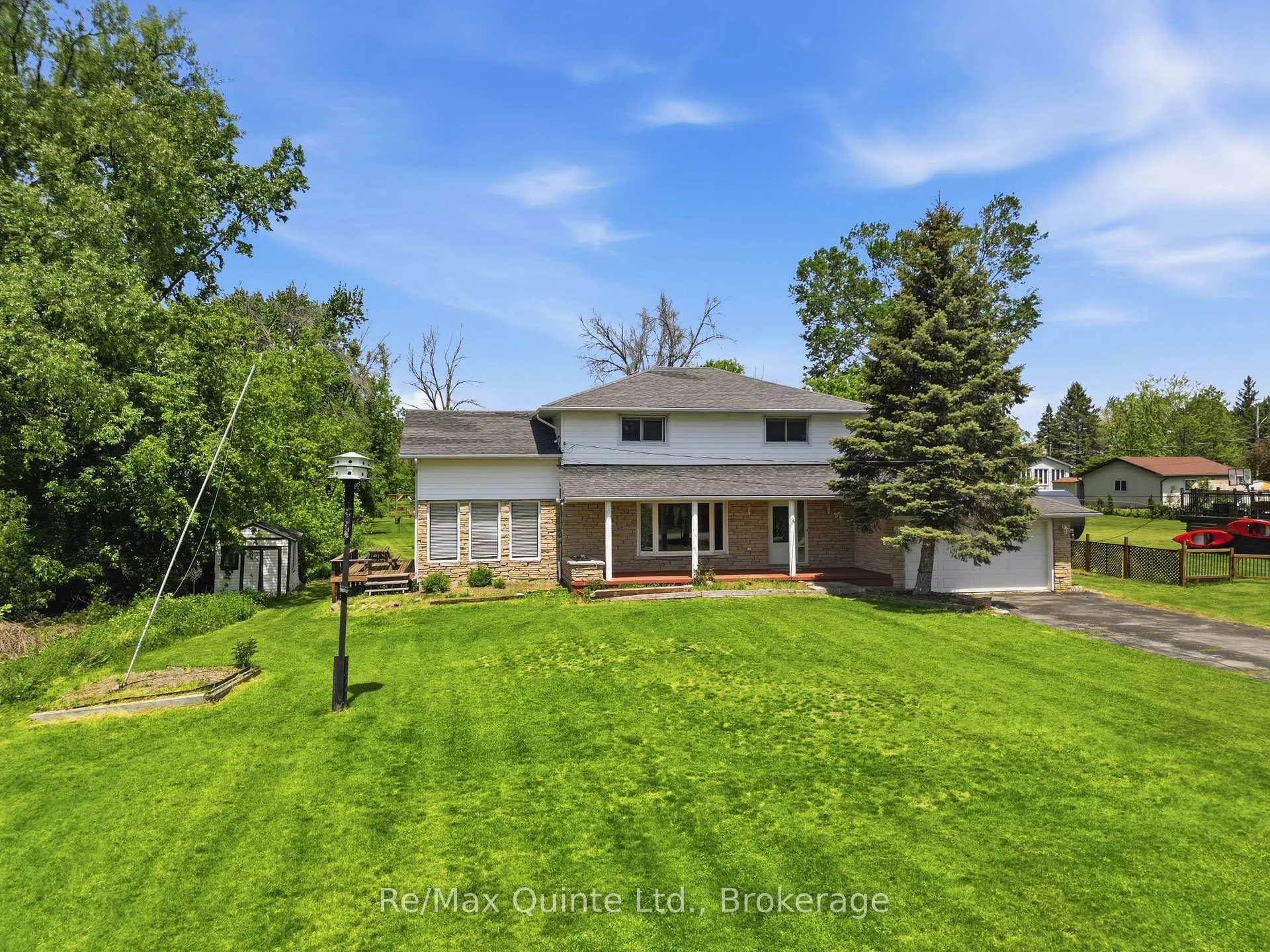 Photo 37 of 106 Baylea Drive, Quinte West, Sidney Ward — HOMEH