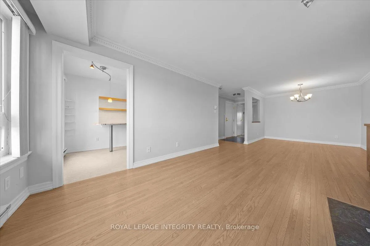 Photo 8 of Unit PH5, 939 North River Road, Ottawa, Overbrook — HOMEH
