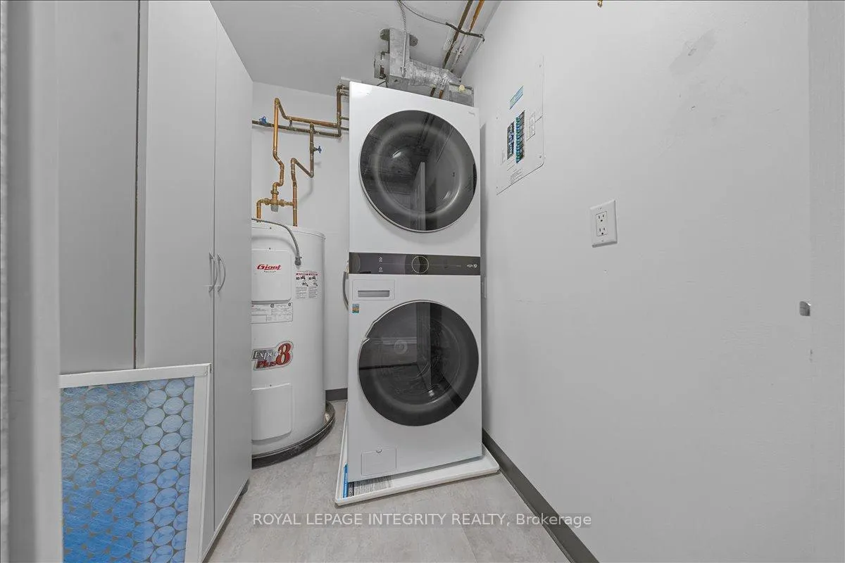 Photo 31 of Unit PH5, 939 North River Road, Ottawa, Overbrook — HOMEH