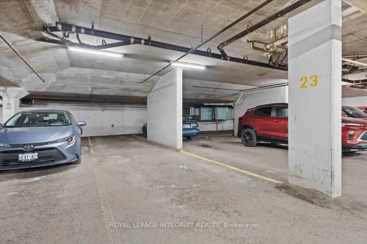 Photo 32 of Unit PH5, 939 North River Road, Ottawa, Overbrook — HOMEH