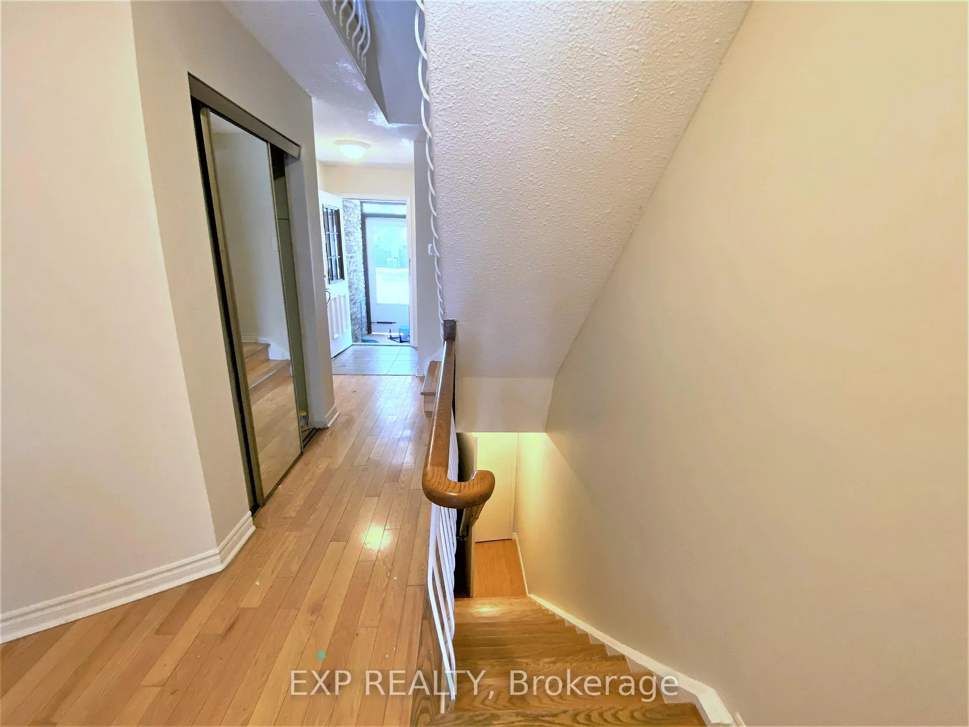 Photo 5 of 5 Thunder Grove, Scarborough, Agincourt North — HOMEH