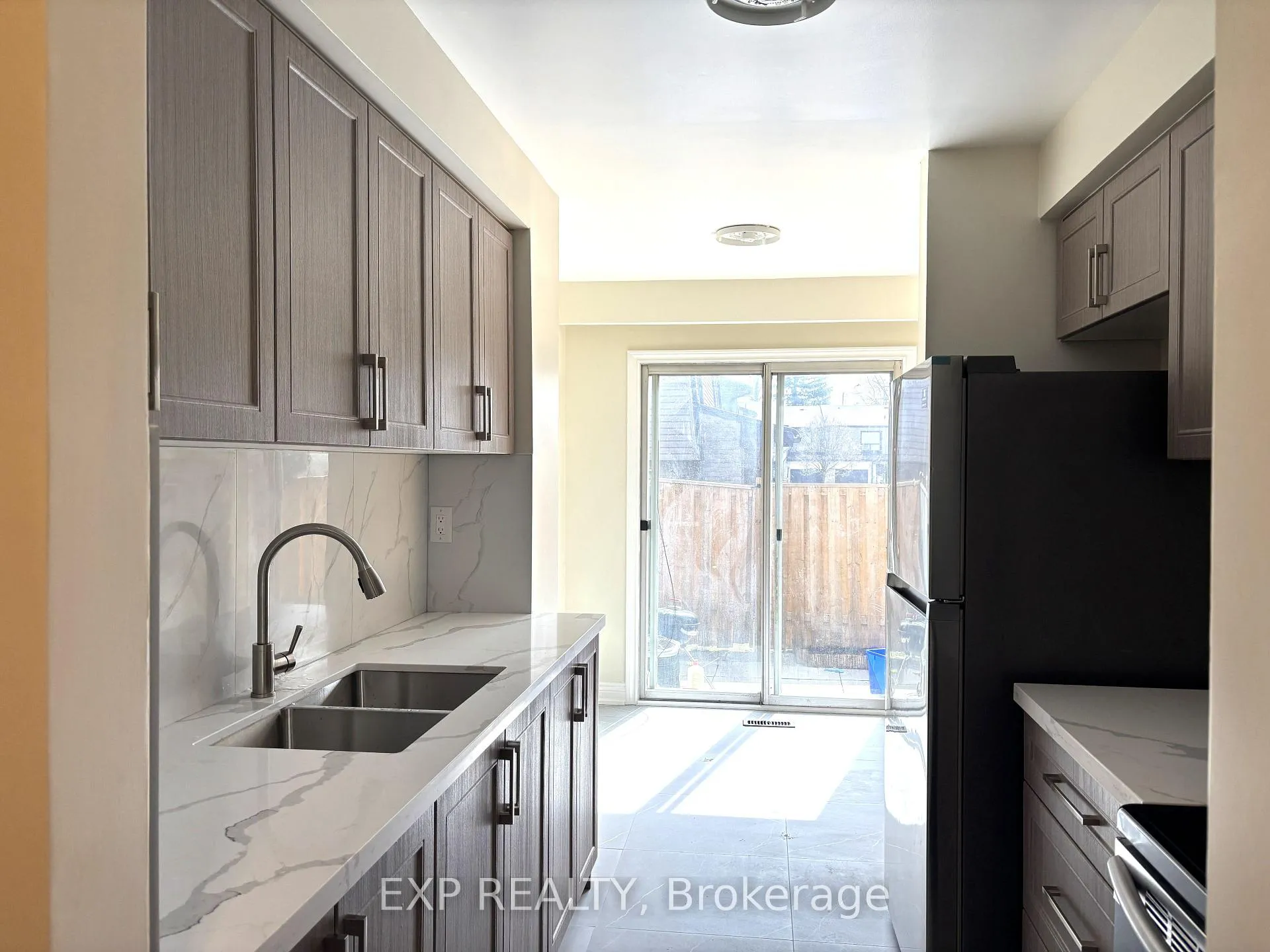 Photo 9 of 5 Thunder Grove, Scarborough, Agincourt North — HOMEH