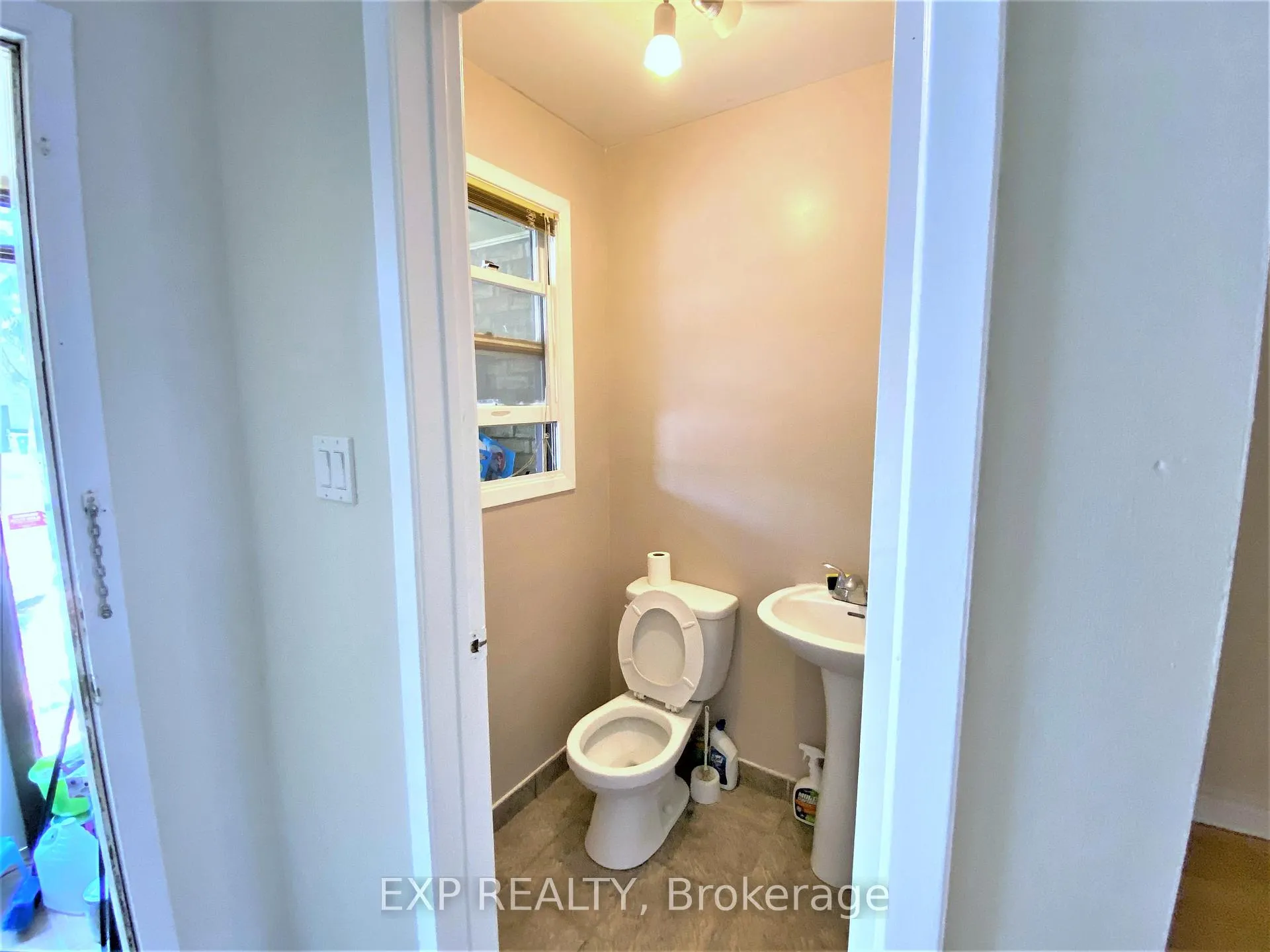 Photo 13 of 5 Thunder Grove, Scarborough, Agincourt North — HOMEH