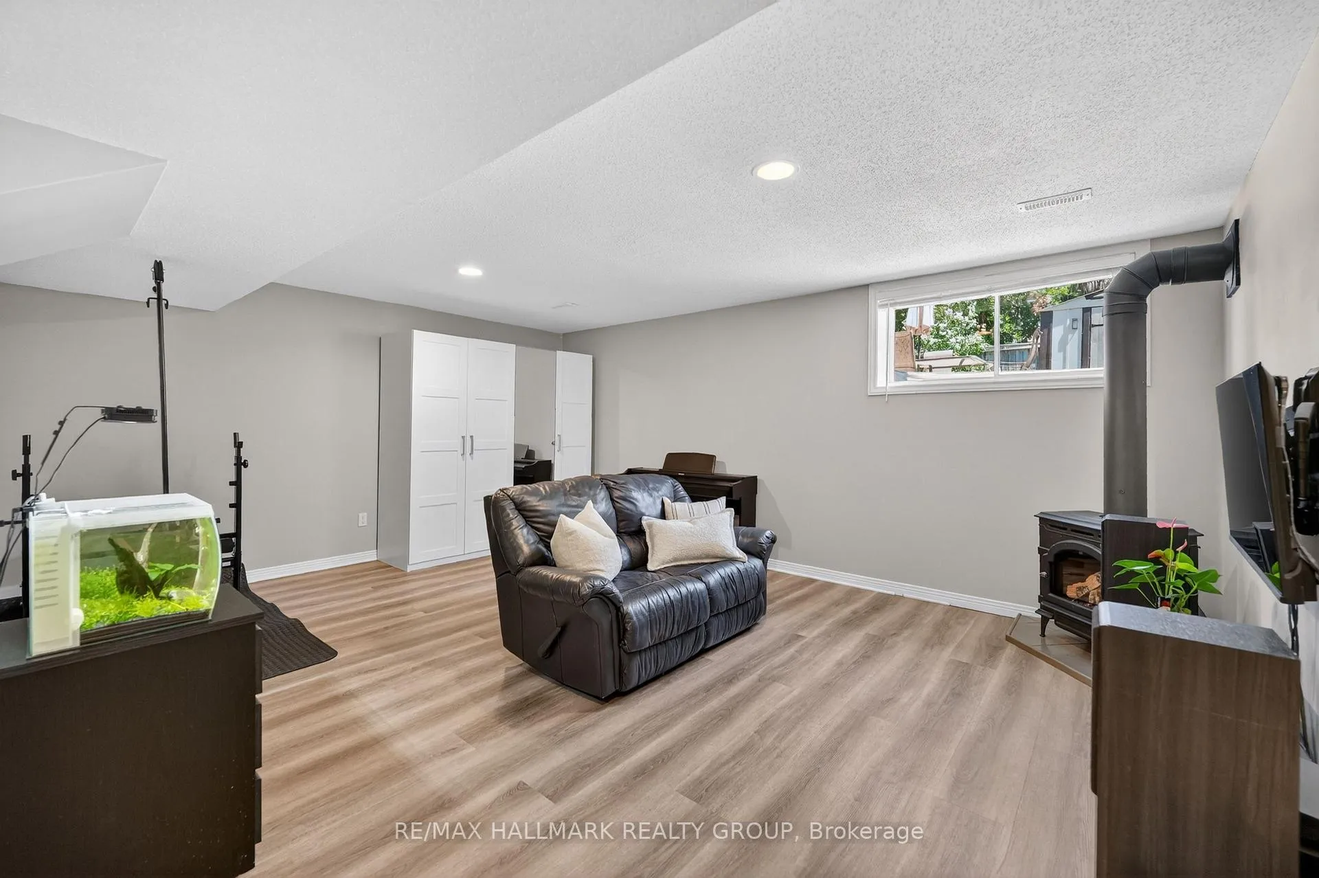 Photo 23 of 968 Lucille Way, Ottawa, Notting Hill/Summerside — HOMEH