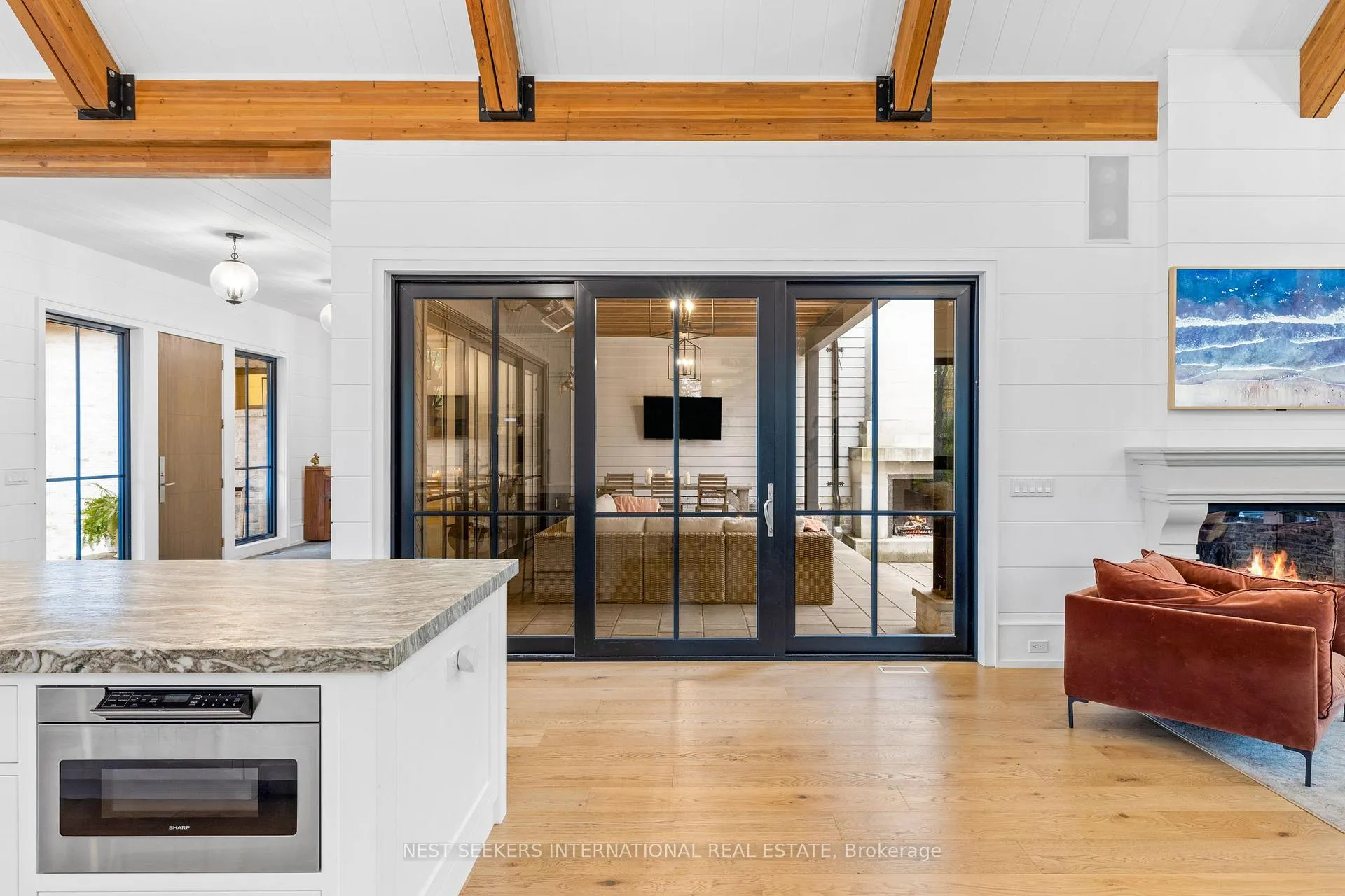 Photo 10 of 11 Sibbald Crescent, Georgina, Sutton & Jackson's Point — HOMEH