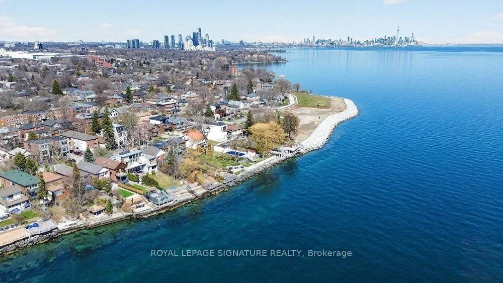 Photo 7 of 175B Lake Shore Drive, Etobicoke, New Toronto — HOMEH