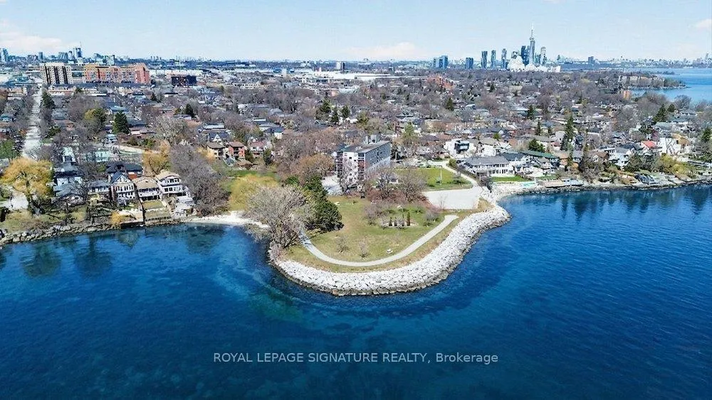 Photo 8 of 175B Lake Shore Drive, Etobicoke, New Toronto — HOMEH