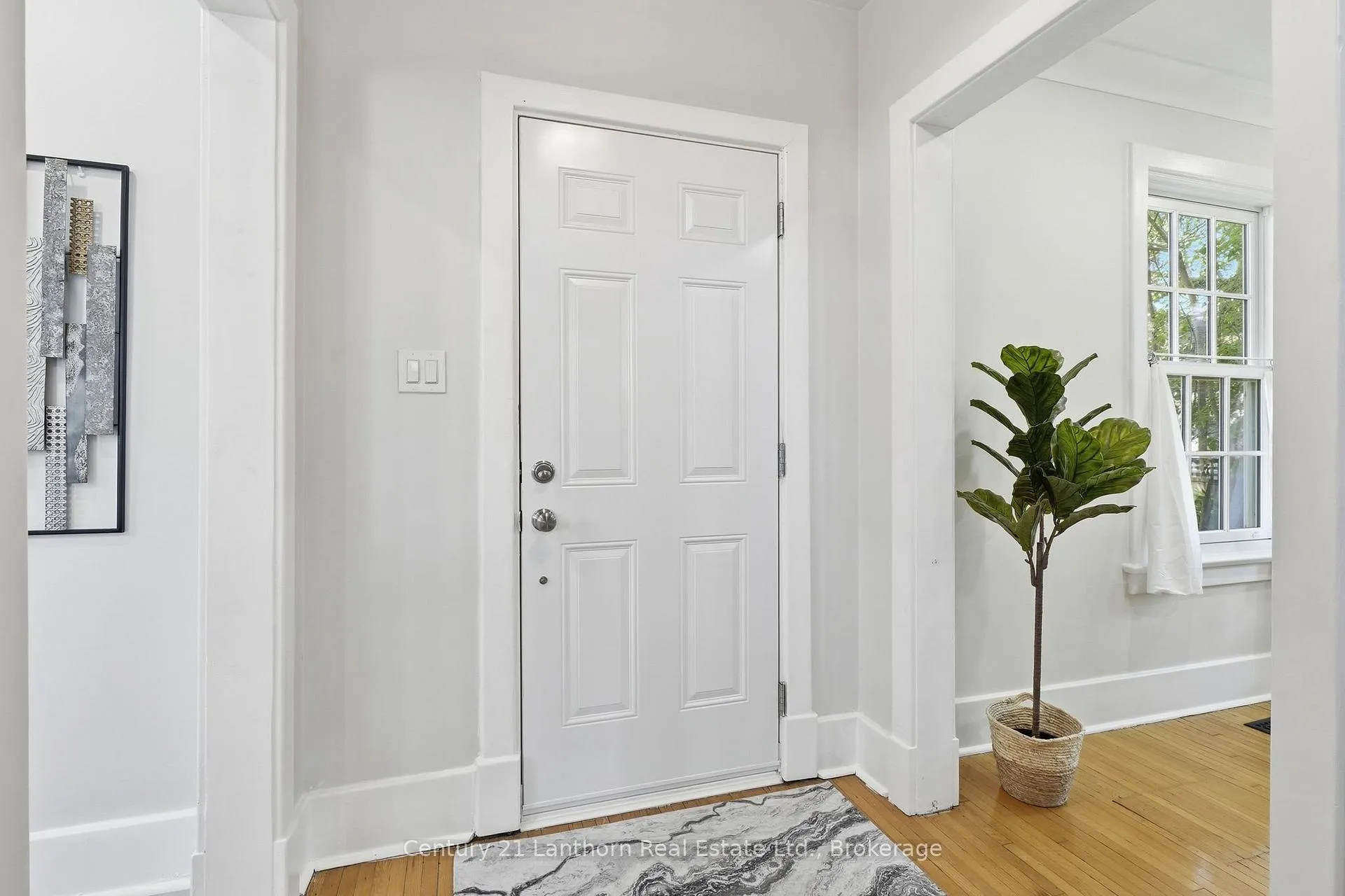 Photo 8 of 239 Foster Avenue, Belleville, Belleville Ward — HOMEH