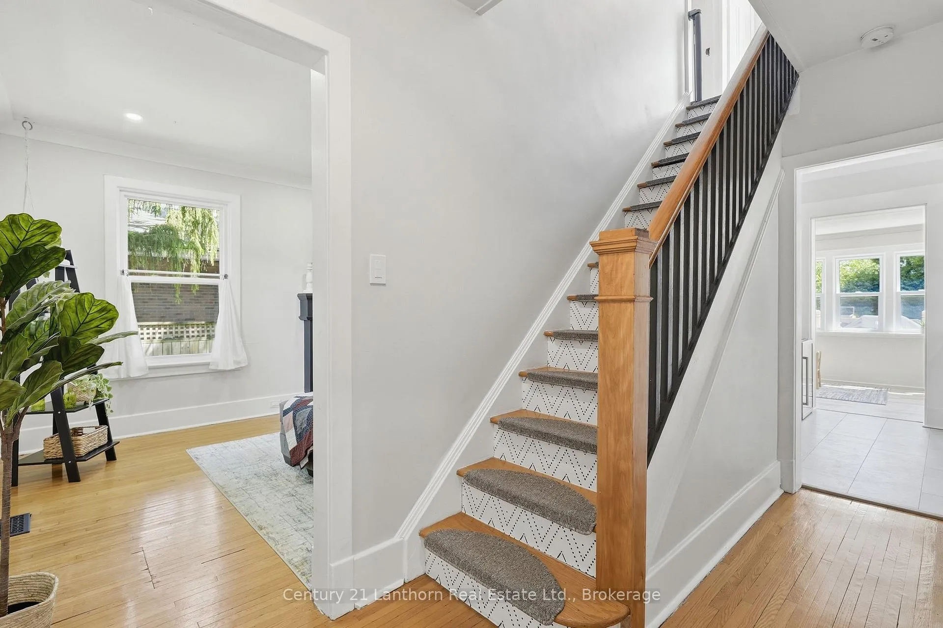 Photo 31 of 239 Foster Avenue, Belleville, Belleville Ward — HOMEH