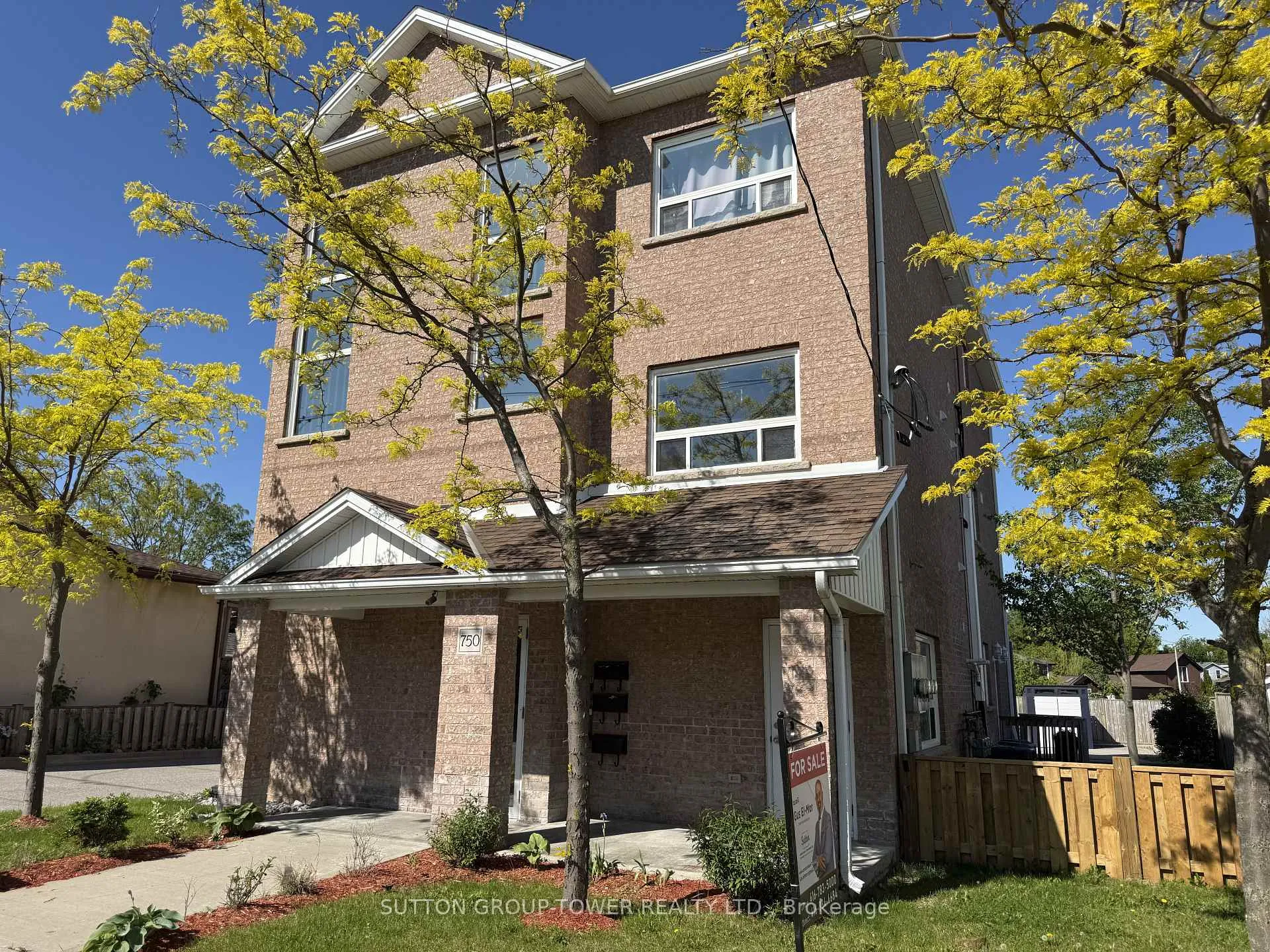 Photo 2 of 750 Albert Street, Oshawa, Lakeview — HOMEH