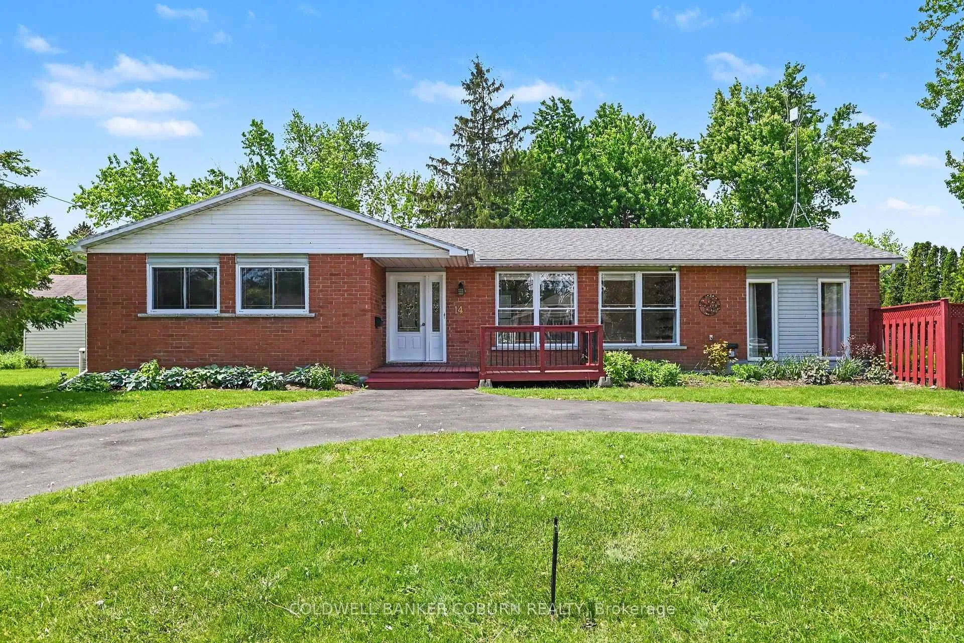 Photo 1 of 14 Riverside Drive, North Dundas, Chesterville — HOMEH