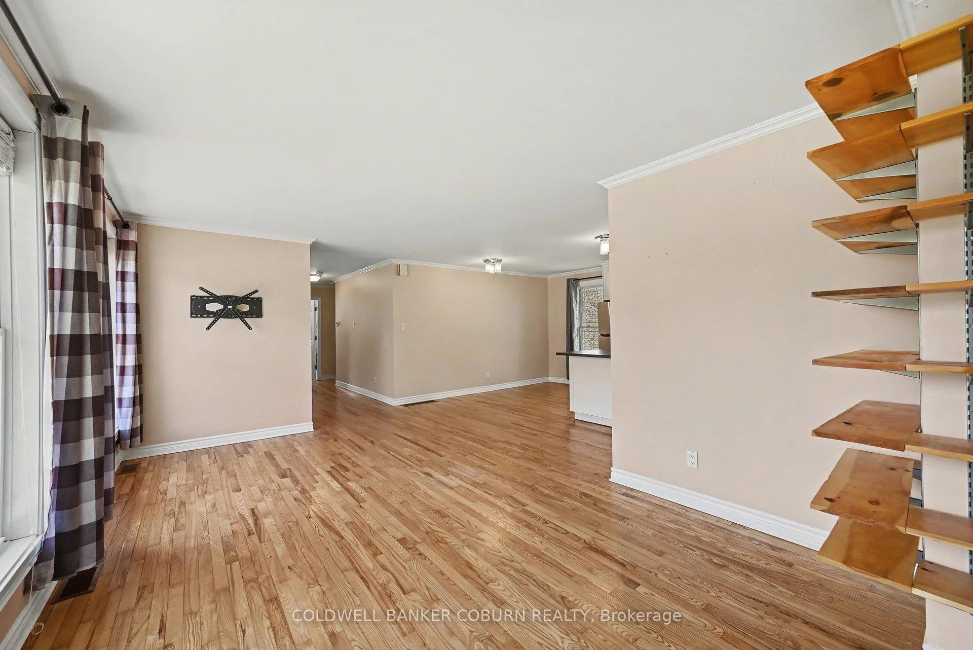 Photo 14 of 14 Riverside Drive, North Dundas, Chesterville — HOMEH