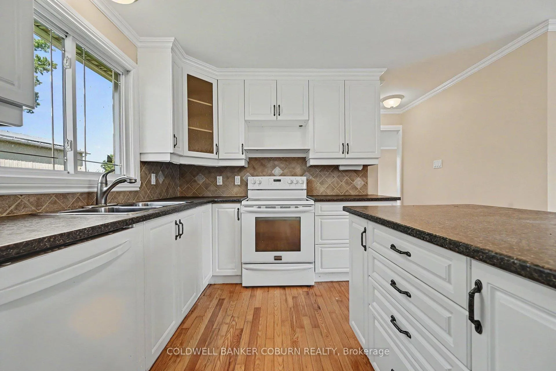 Photo 18 of 14 Riverside Drive, North Dundas, Chesterville — HOMEH