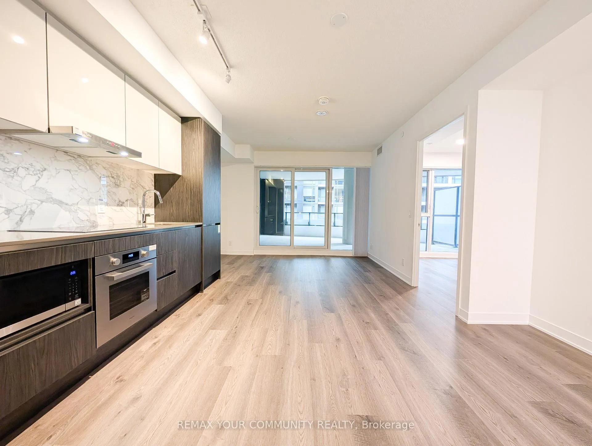 Photo 2 of Unit 707, 180 Front Street E, Toronto, Moss Park — HOMEH