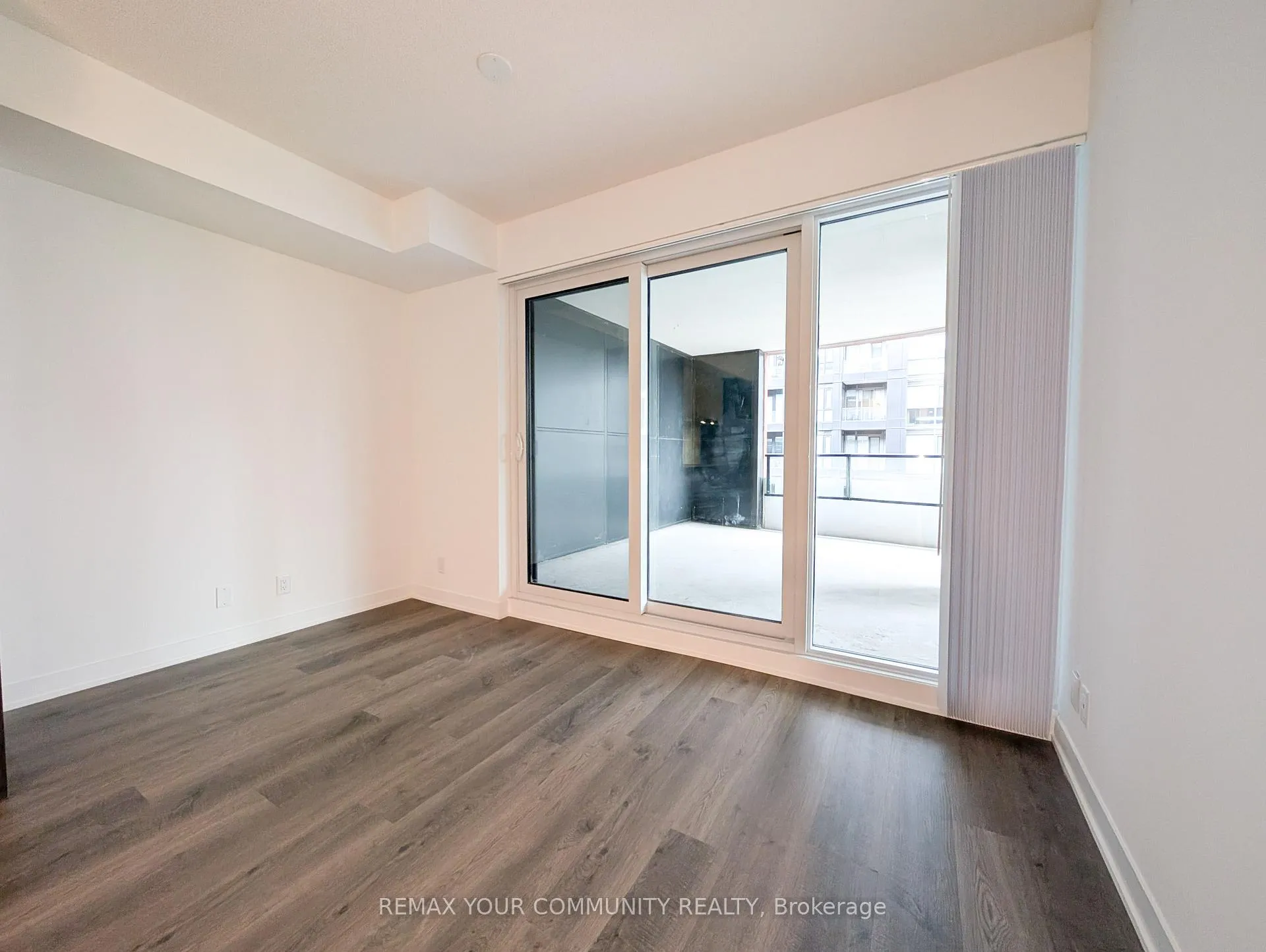 Photo 4 of Unit 707, 180 Front Street E, Toronto, Moss Park — HOMEH