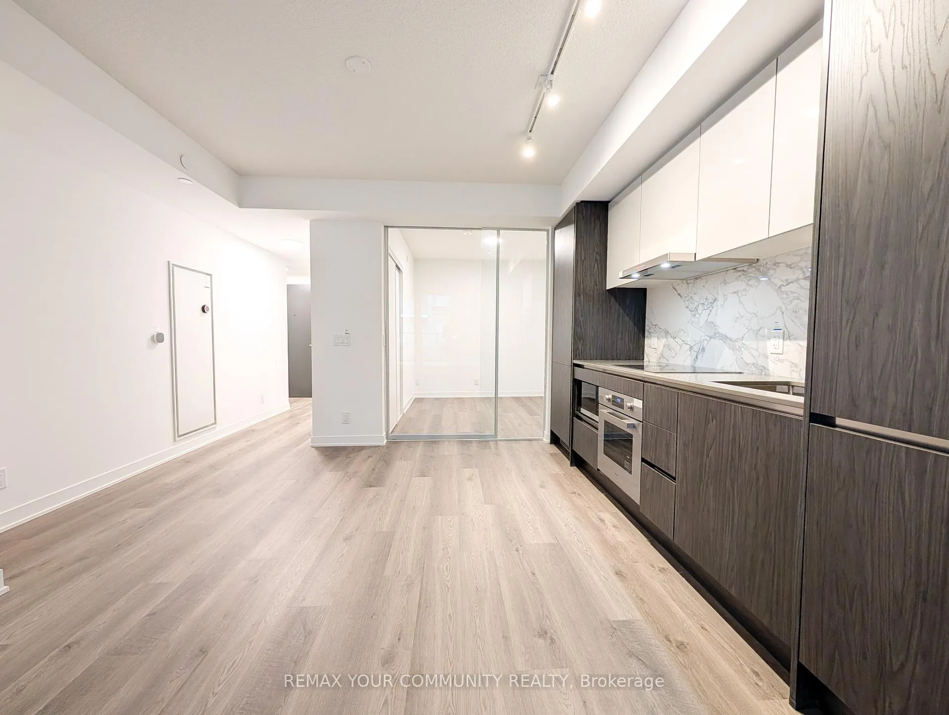 Photo 6 of Unit 707, 180 Front Street E, Toronto, Moss Park — HOMEH