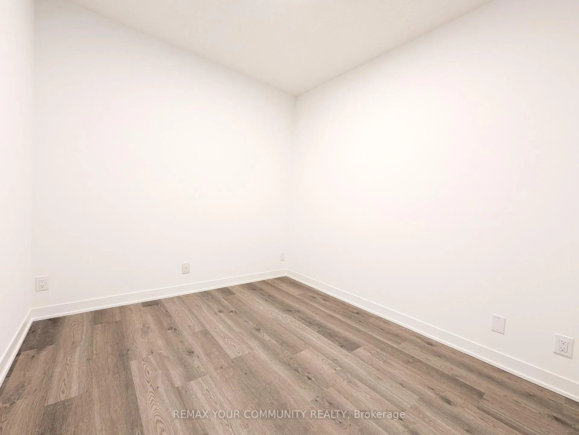 Photo 10 of Unit 707, 180 Front Street E, Toronto, Moss Park — HOMEH