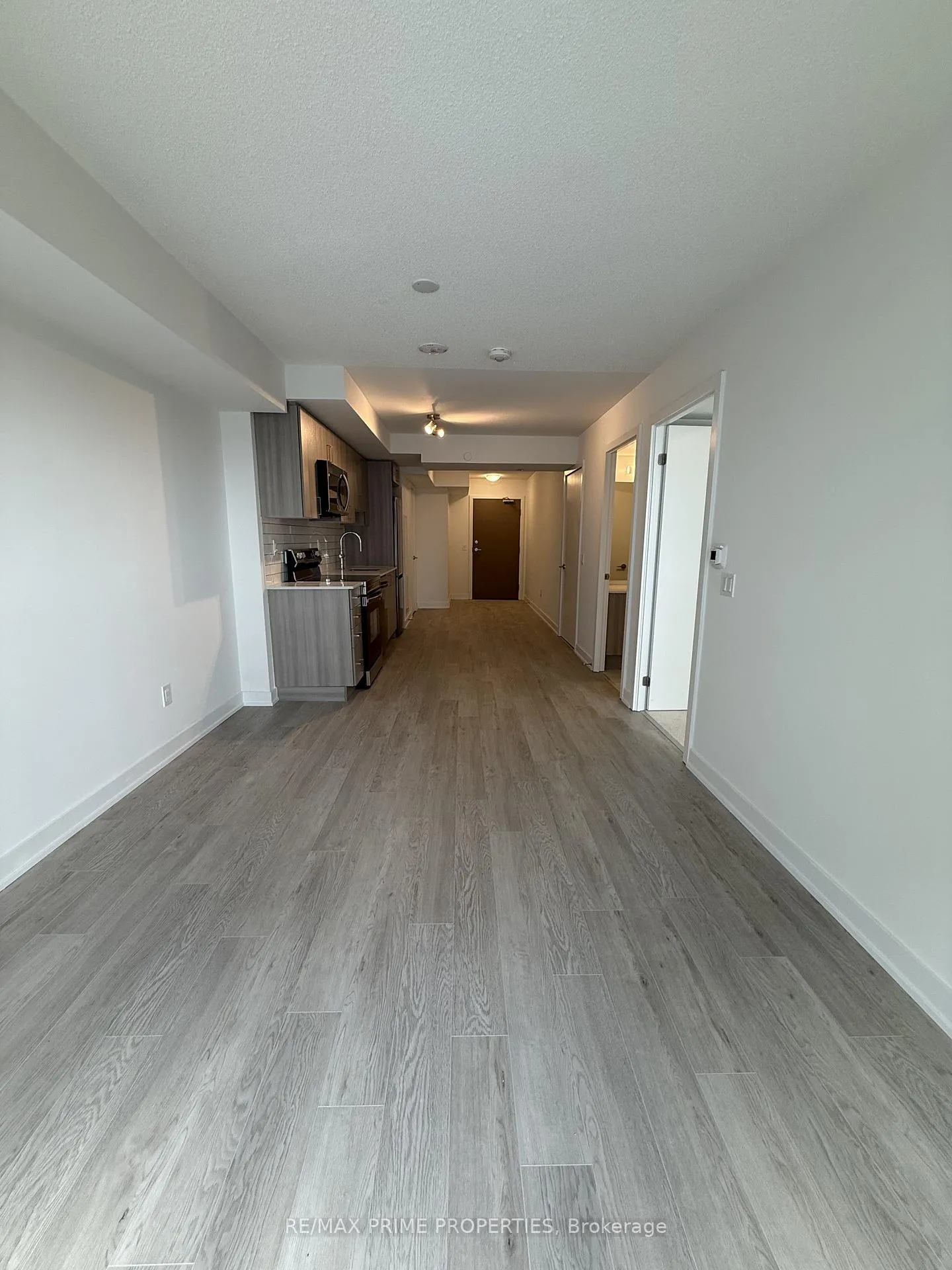 Photo 6 of 1010 Sandy Beach Road, Pickering, Bay Ridges — HOMEH