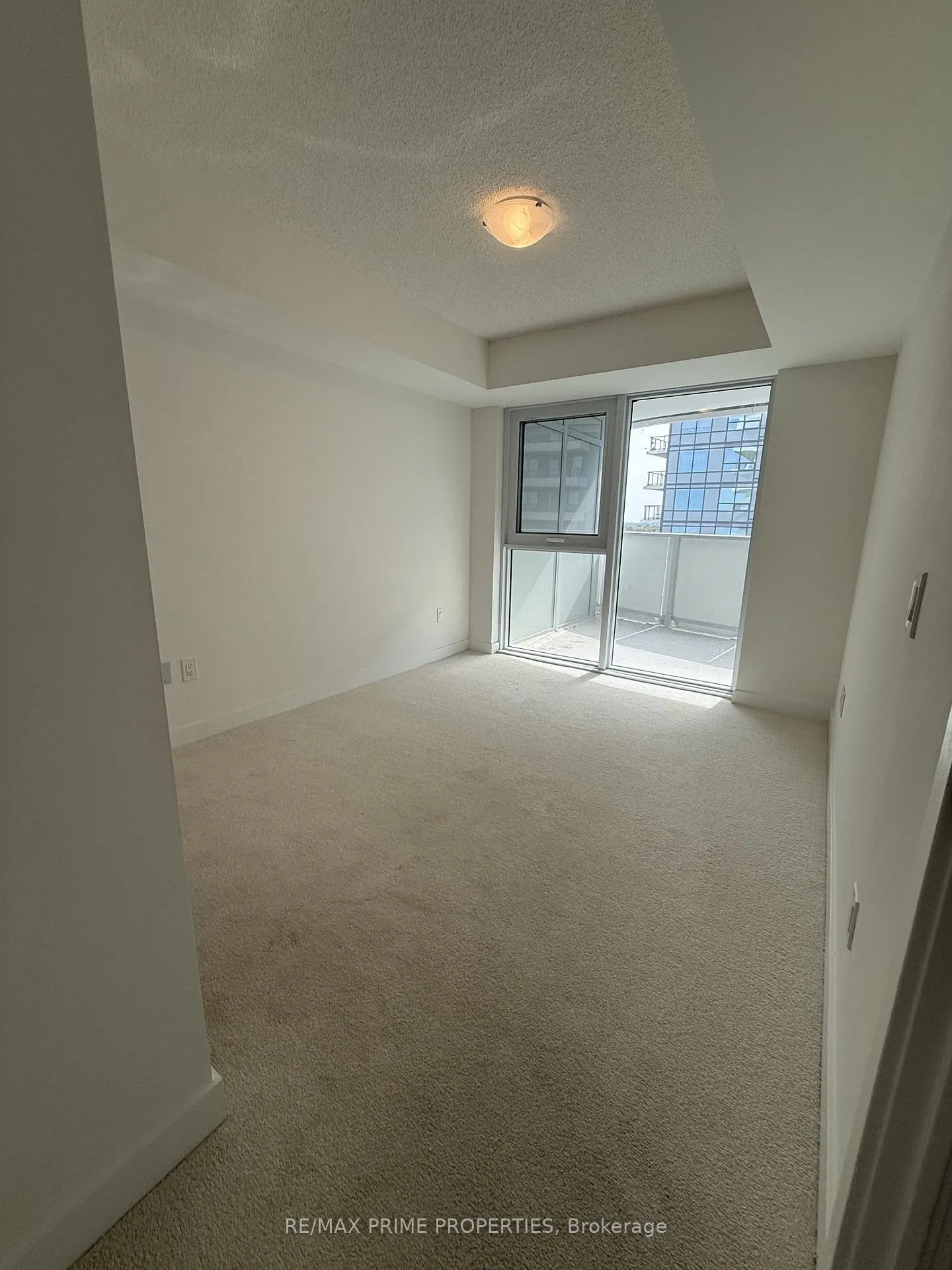 Photo 10 of 1010 Sandy Beach Road, Pickering, Bay Ridges — HOMEH