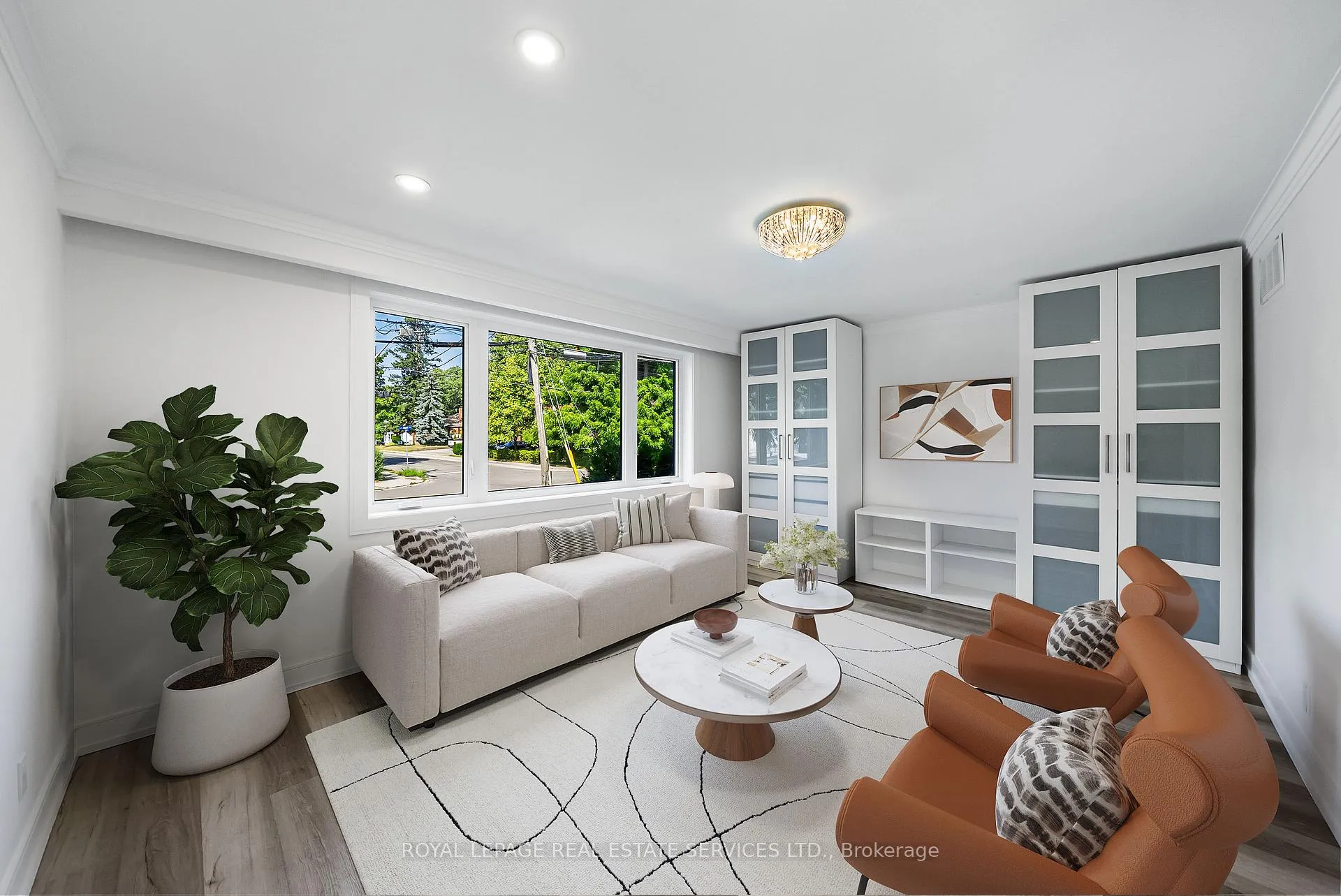 Photo 4 of Unit 2, 50 Arcadian Circle, Etobicoke, Long Branch — HOMEH