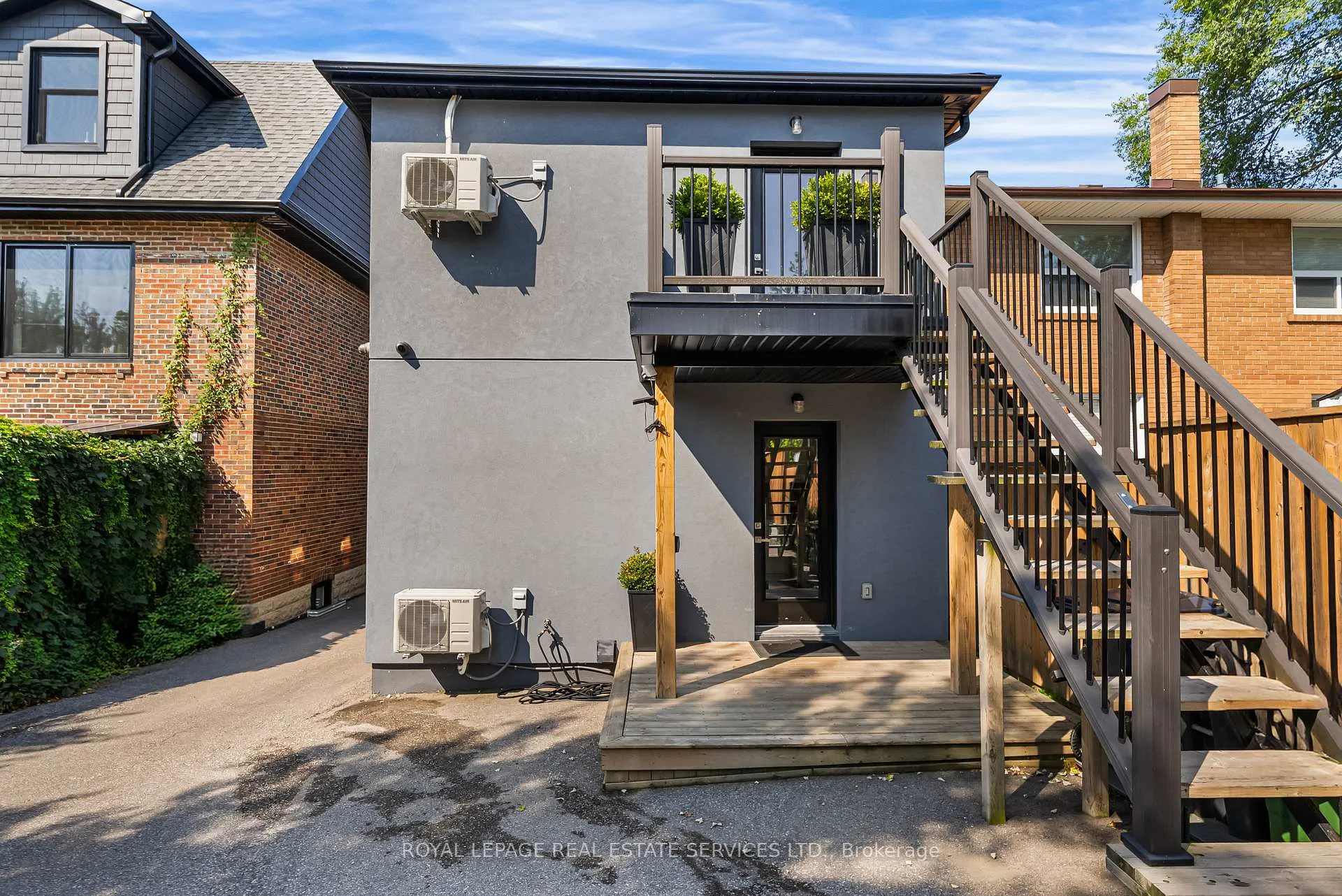 Photo 16 of Unit 2, 50 Arcadian Circle, Etobicoke, Long Branch — HOMEH