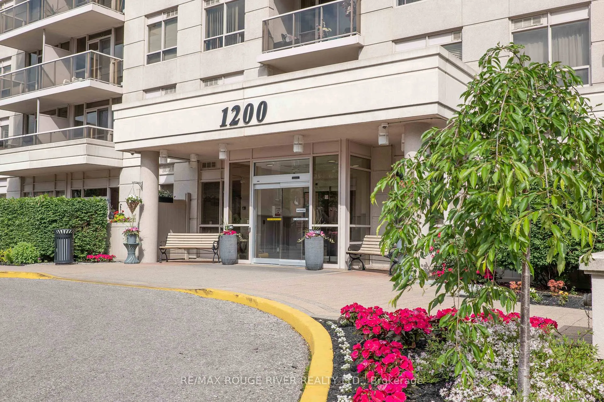Photo 2 of Unit 262, 1200 The Esplanade N, Pickering, Town Centre — HOMEH