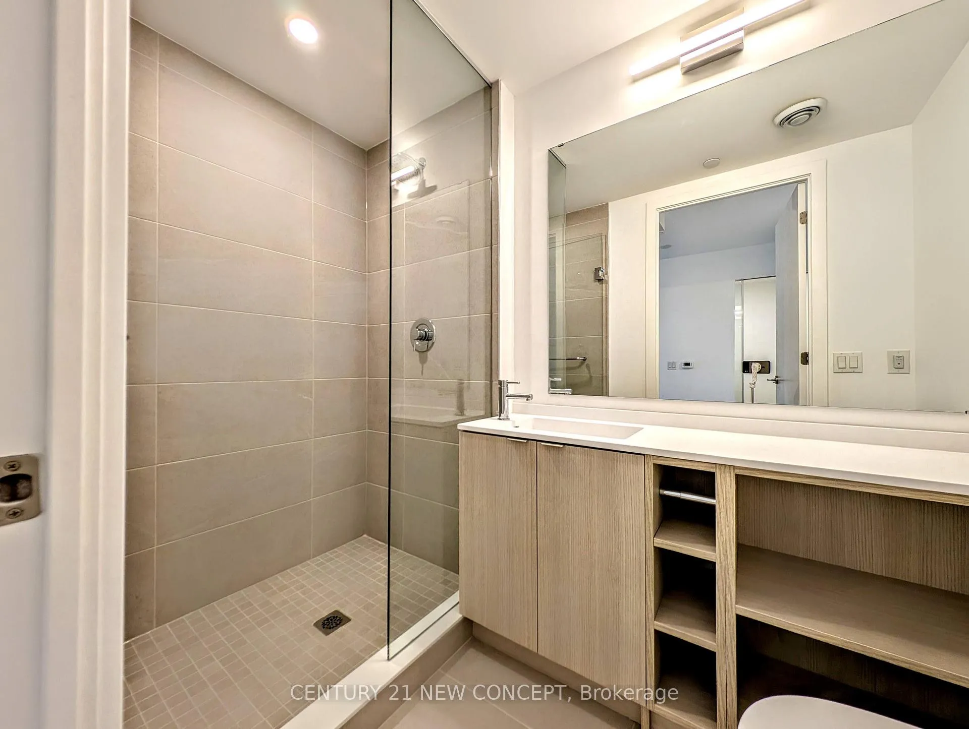 Photo 7 of Unit 1011, 100 Queen Street E, Toronto, Church-Yonge Corridor — HOMEH