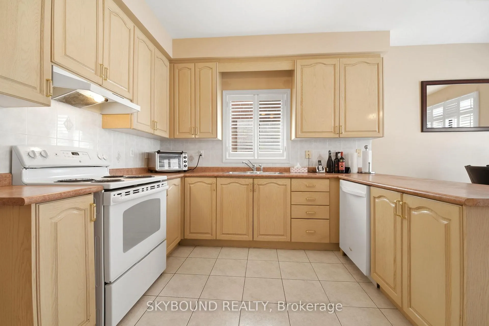 Photo 8 of 46 Tavio Way, Vaughan, Sonoma Heights — HOMEH