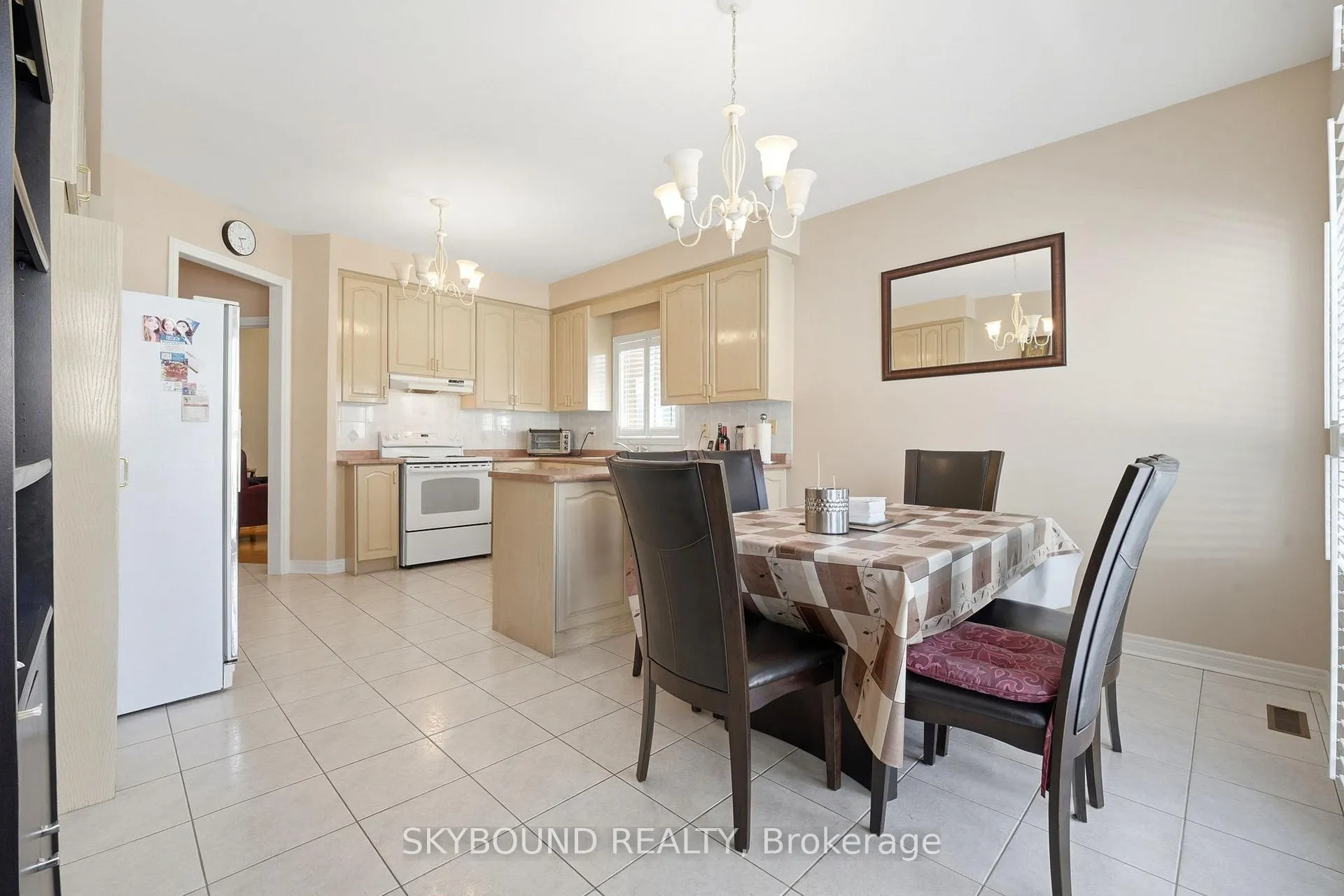 Photo 9 of 46 Tavio Way, Vaughan, Sonoma Heights — HOMEH