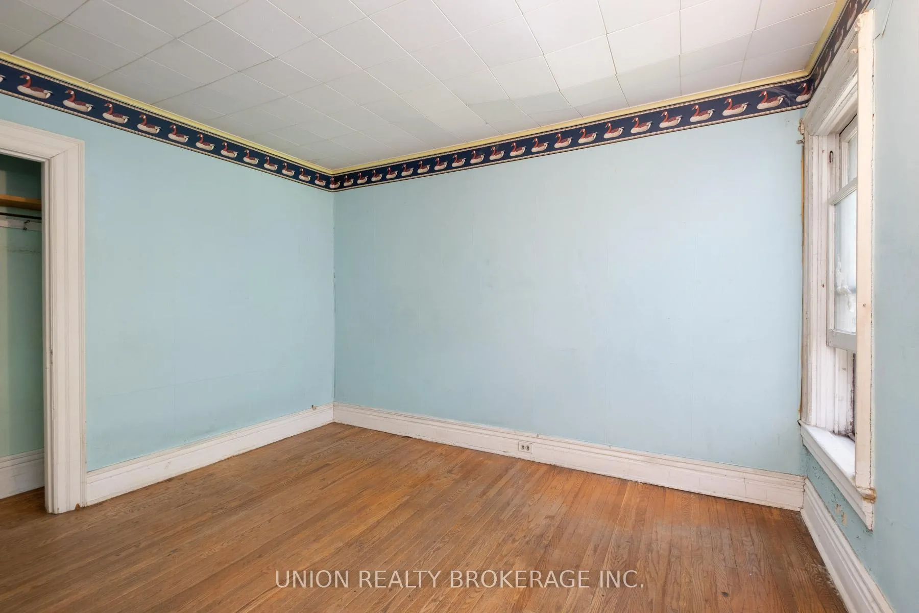 Photo 15 of 75 Redwood Avenue, Toronto, Greenwood-Coxwell — HOMEH