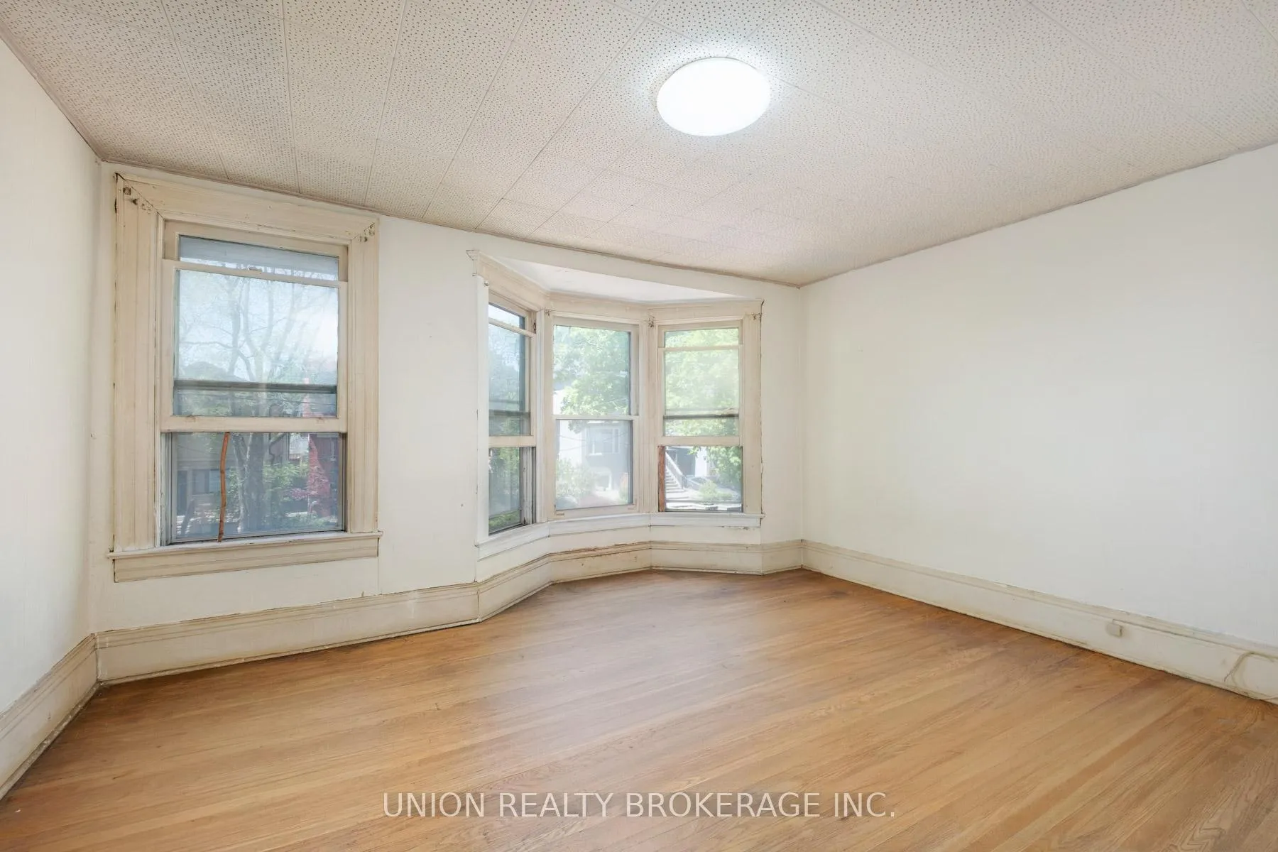 Photo 16 of 75 Redwood Avenue, Toronto, Greenwood-Coxwell — HOMEH