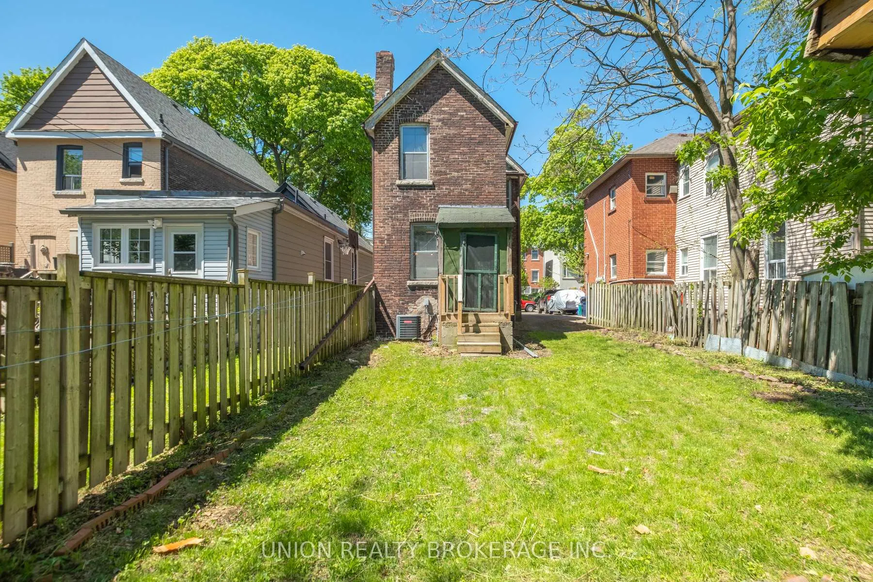 Photo 20 of 75 Redwood Avenue, Toronto, Greenwood-Coxwell — HOMEH