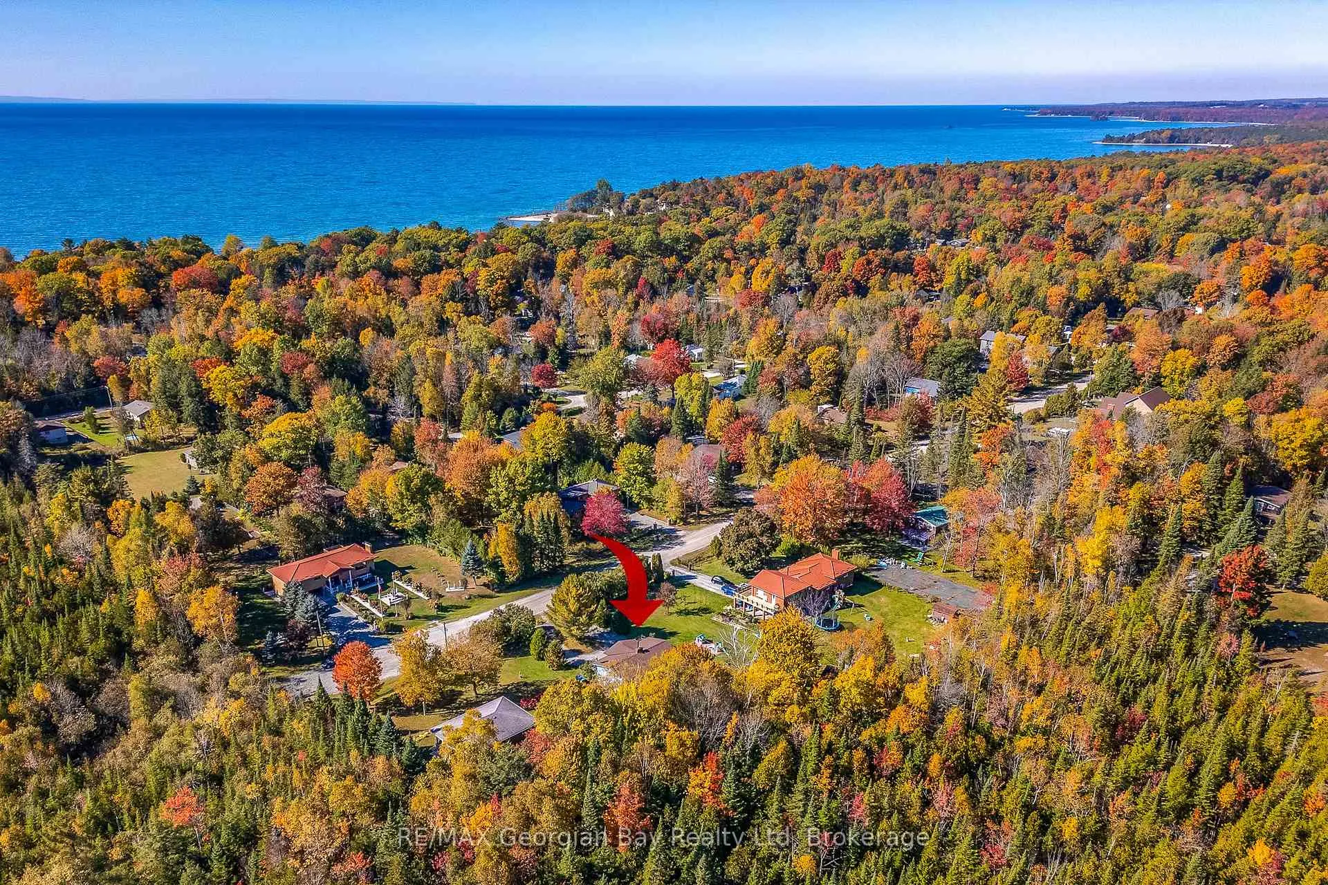 Photo 4 of 69 Albert Avenue, Tiny, Rural Tiny — HOMEH