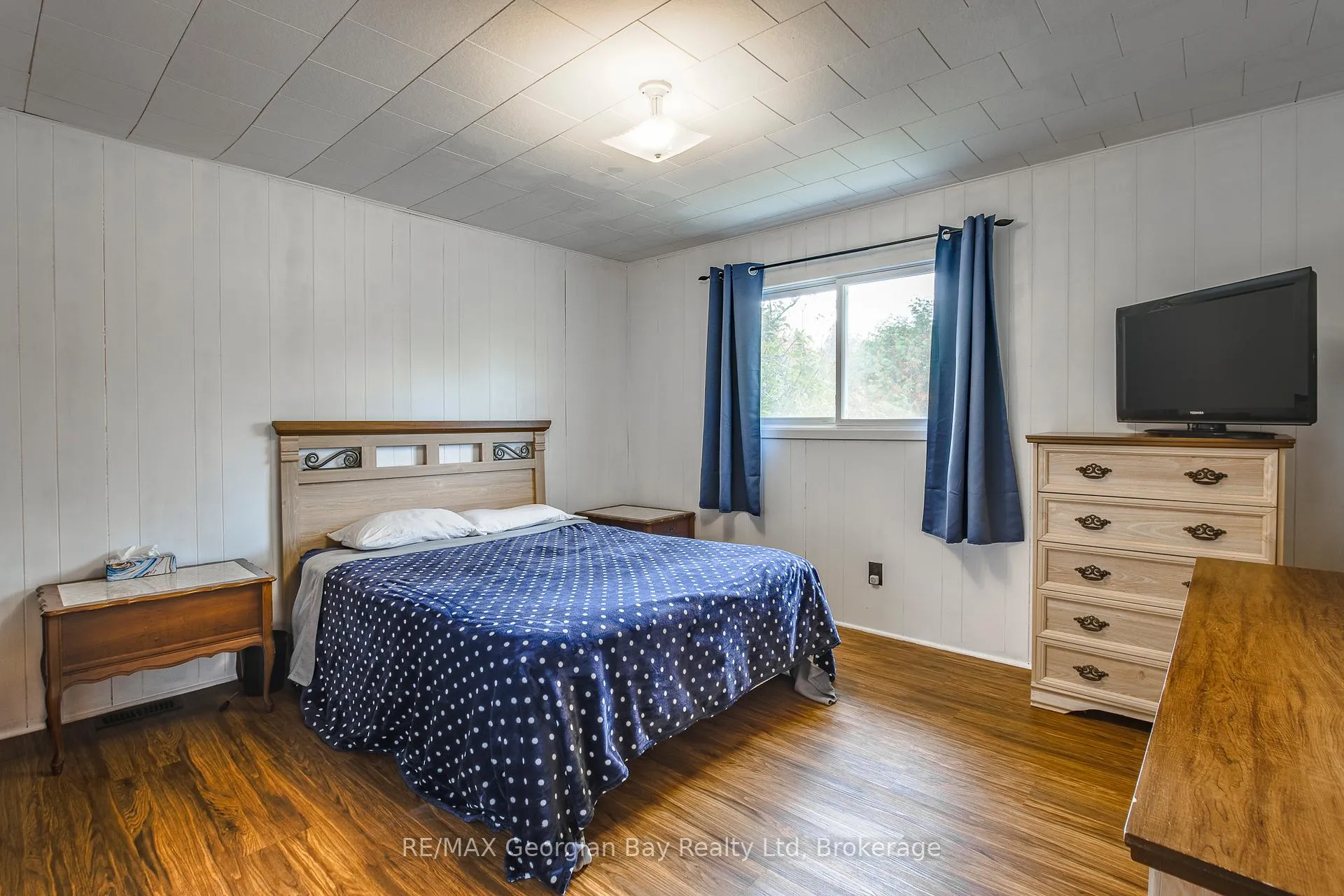 Photo 18 of 69 Albert Avenue, Tiny, Rural Tiny — HOMEH