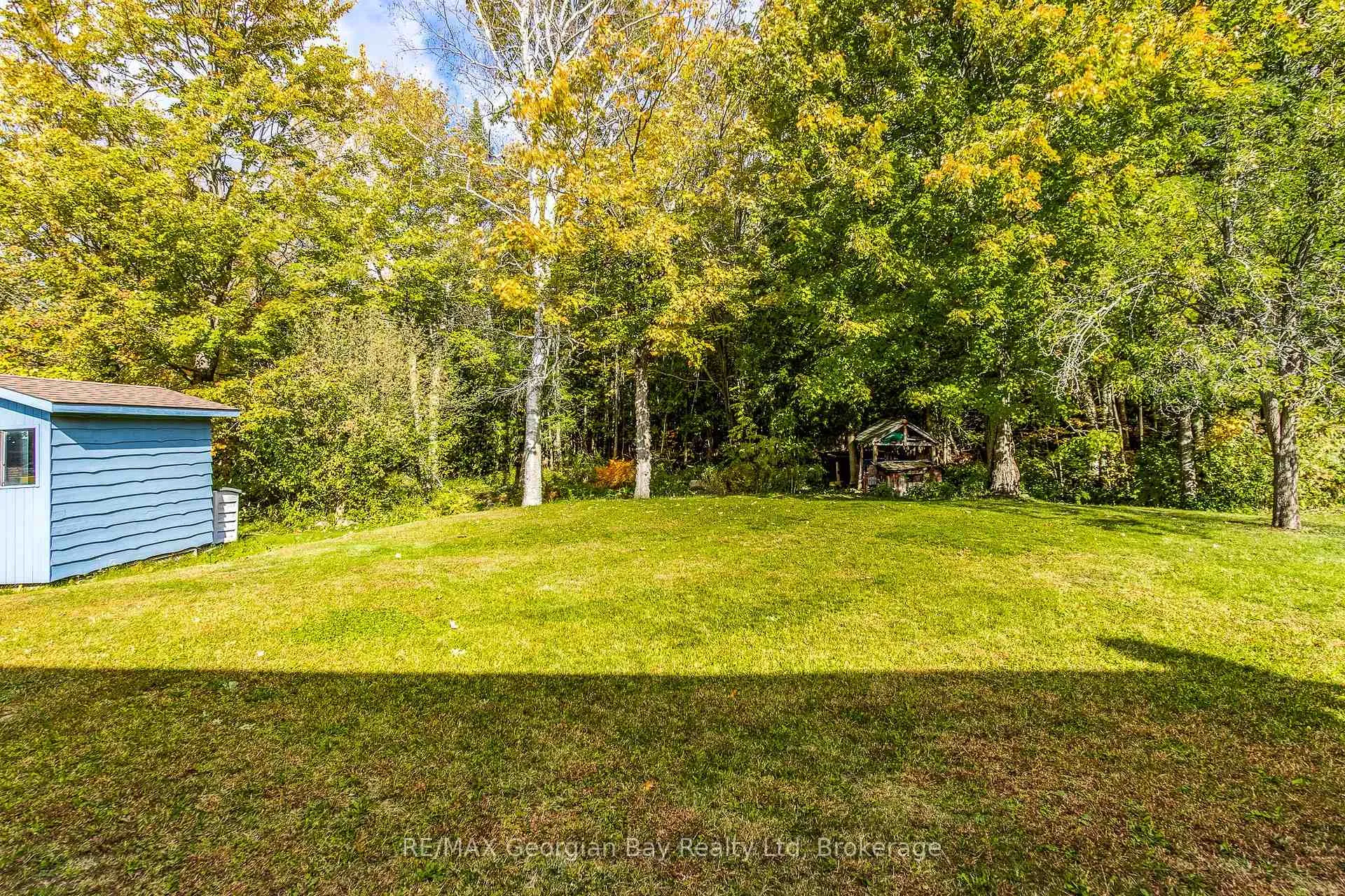 Photo 31 of 69 Albert Avenue, Tiny, Rural Tiny — HOMEH