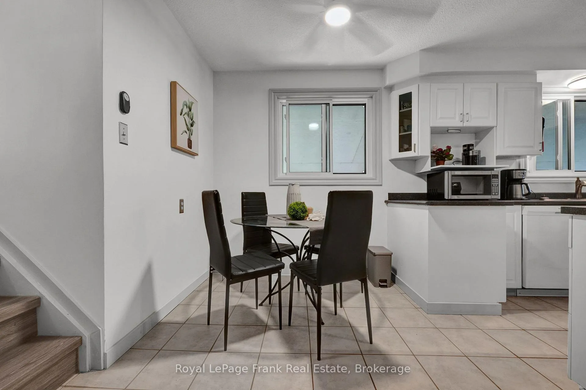 Photo 18 of 576 Annandale Street, Oshawa, Donevan — HOMEH