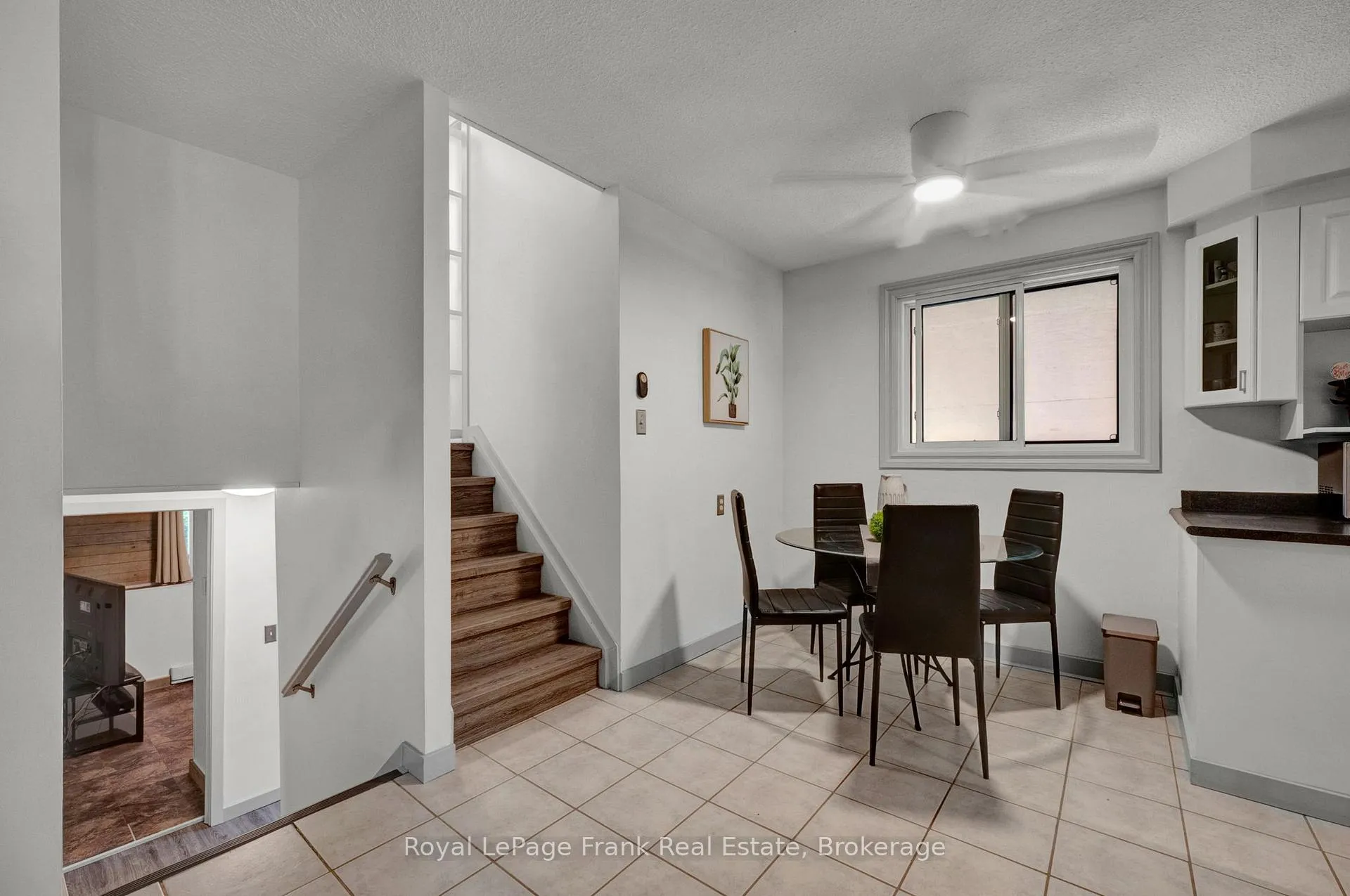 Photo 23 of 576 Annandale Street, Oshawa, Donevan — HOMEH