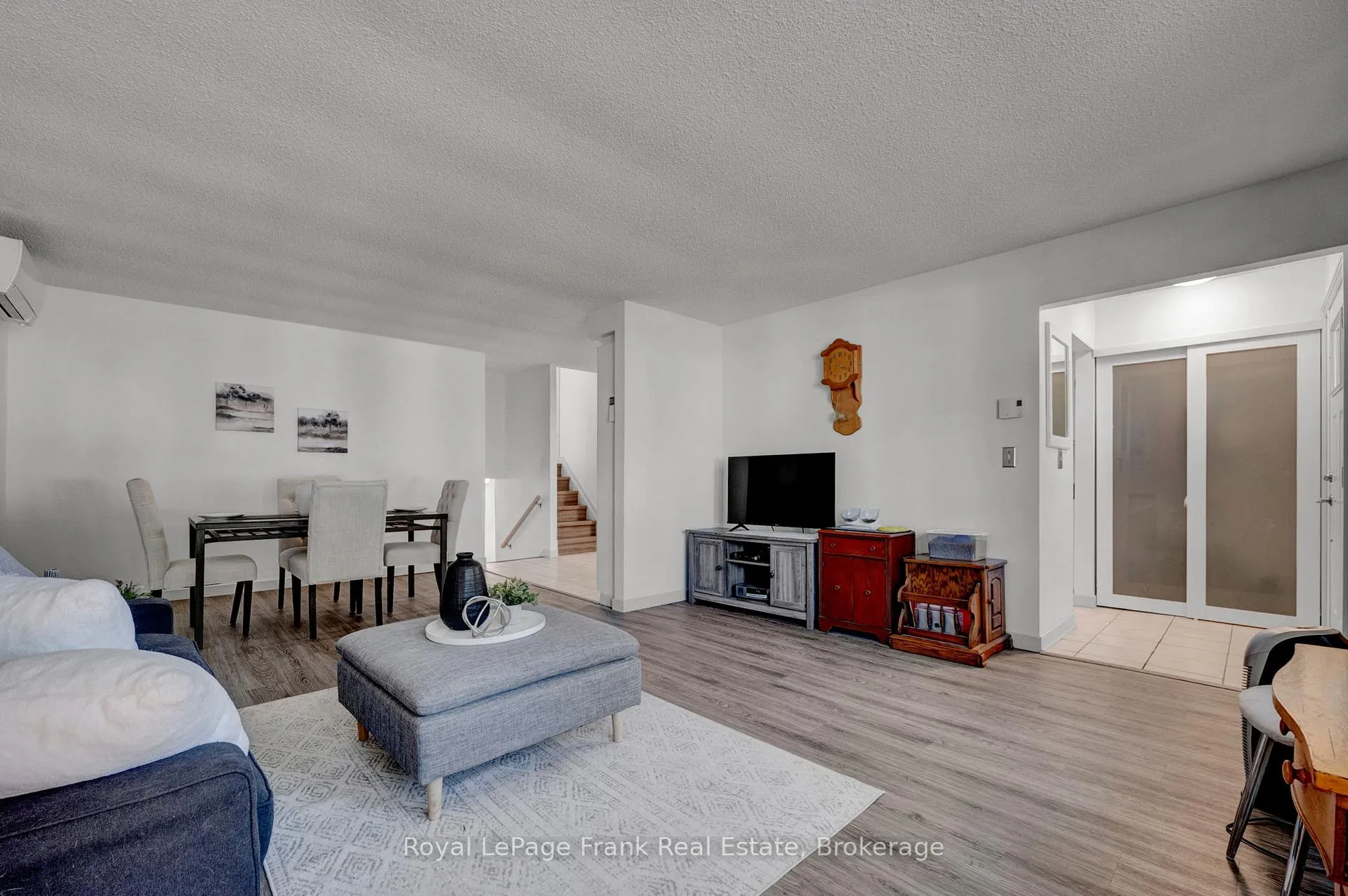Photo 31 of 576 Annandale Street, Oshawa, Donevan — HOMEH